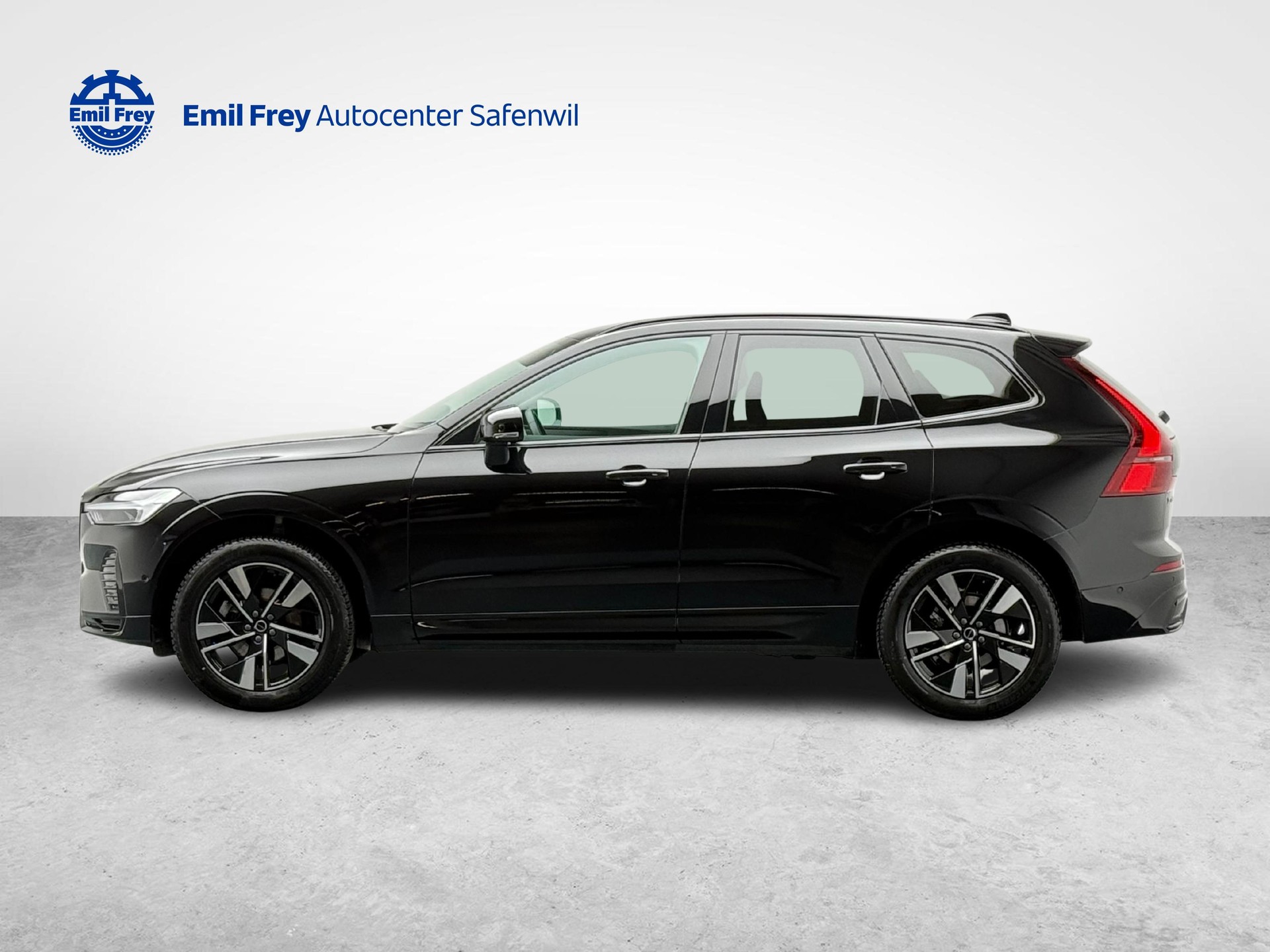 VOLVO XC60 2.0 B5 MH Plus Dark AWD-image-1