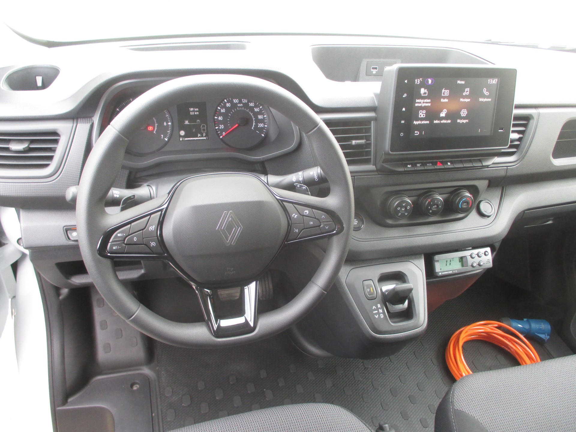 RENAULT Fourgon 3.0 T L1 H1 2.0 150 CV-image-12