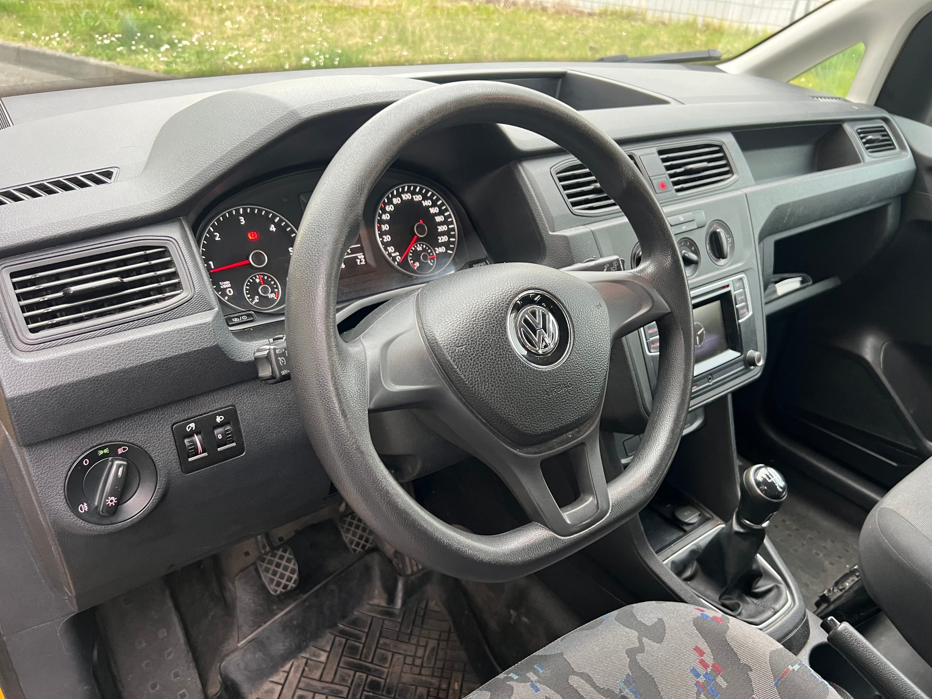 VW Caddy 2.0TDI 4Motion BlueMotion Technology-image-8