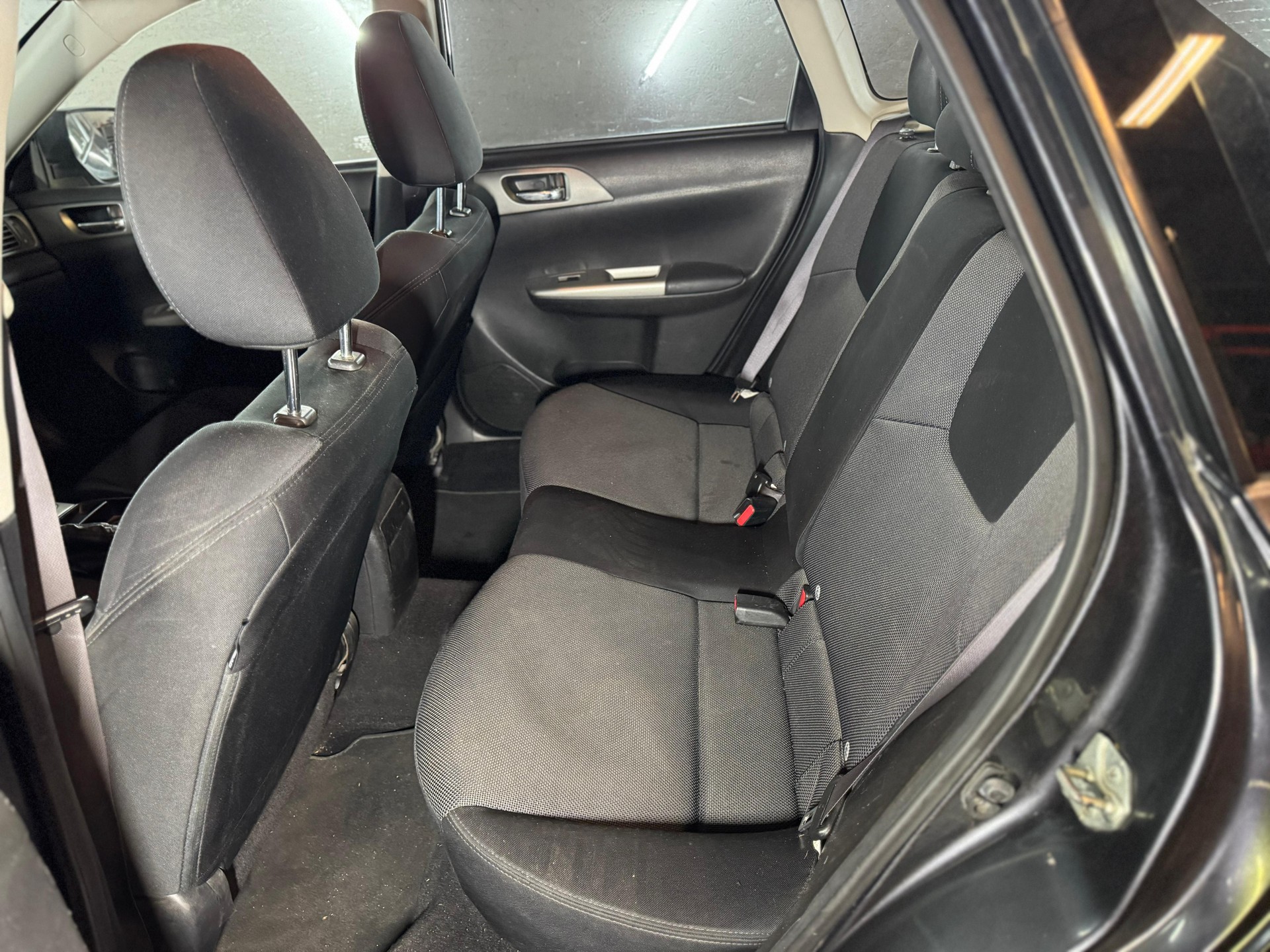 SUBARU Impreza 2.0D Swiss-image-8