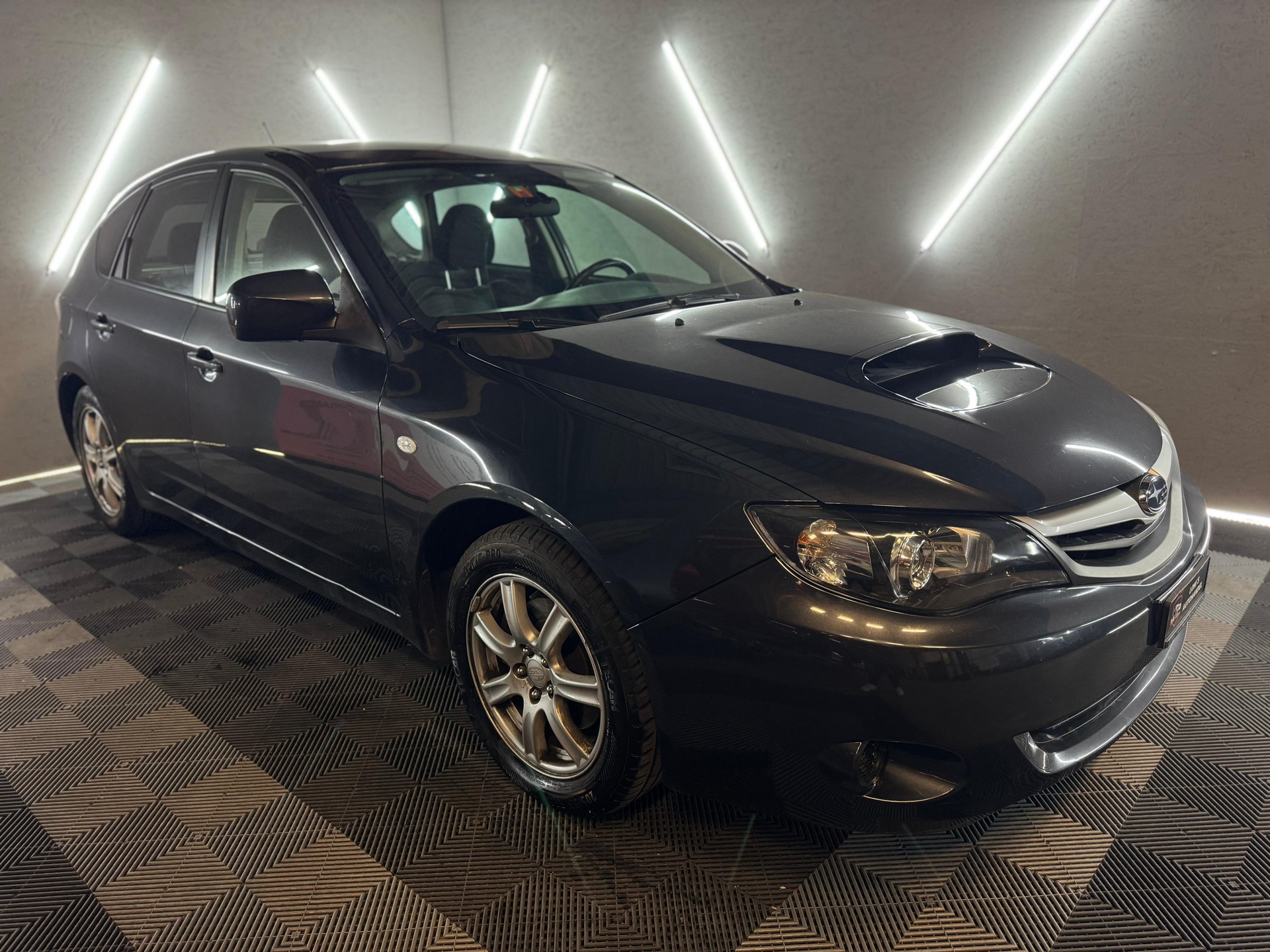 SUBARU Impreza 2.0D Swiss-image-1