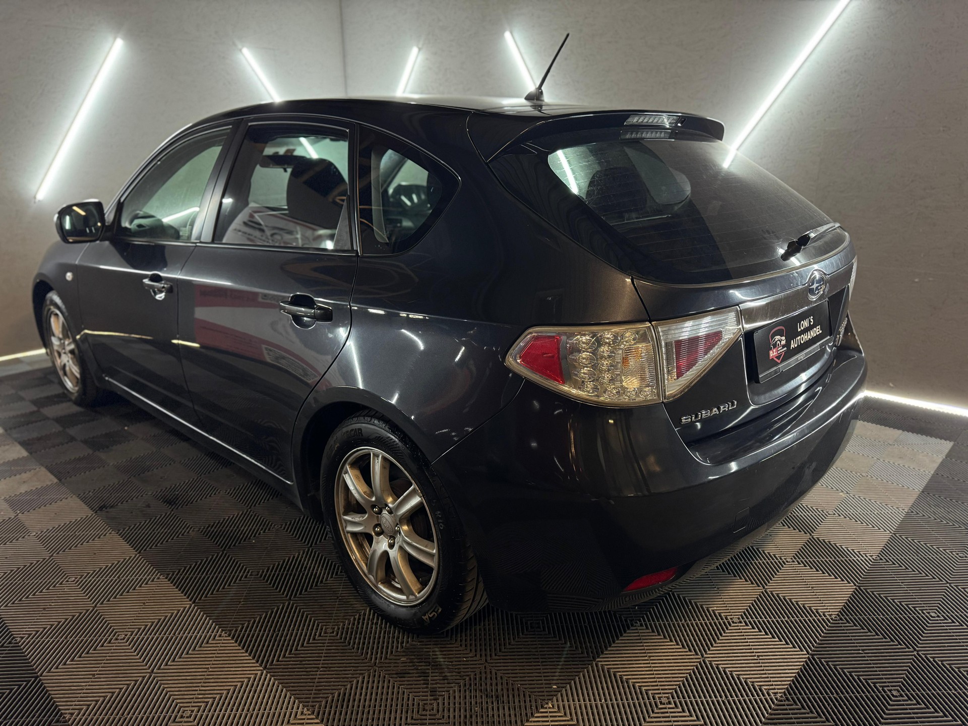 SUBARU Impreza 2.0D Swiss-image-5