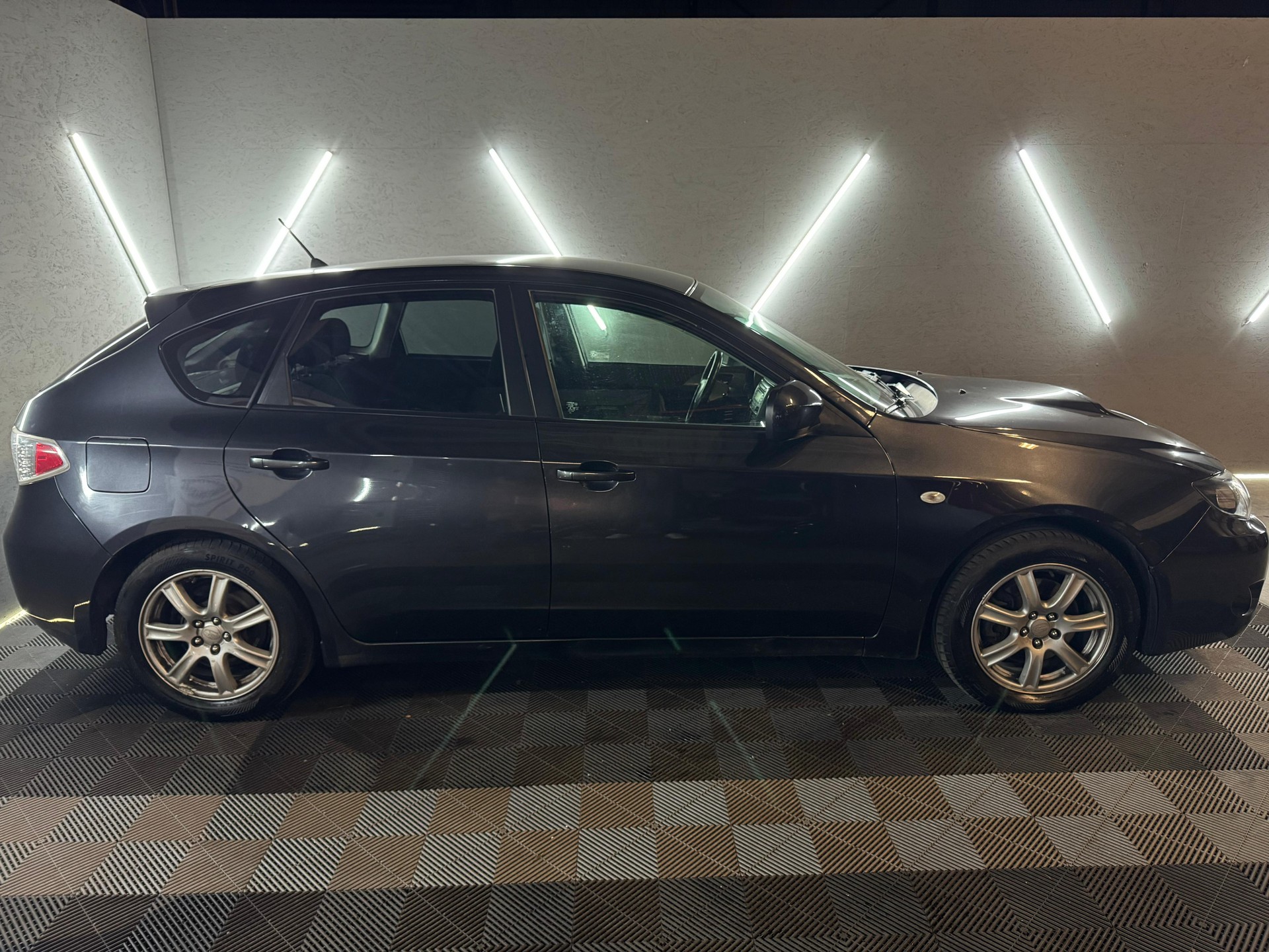 SUBARU Impreza 2.0D Swiss-image-3