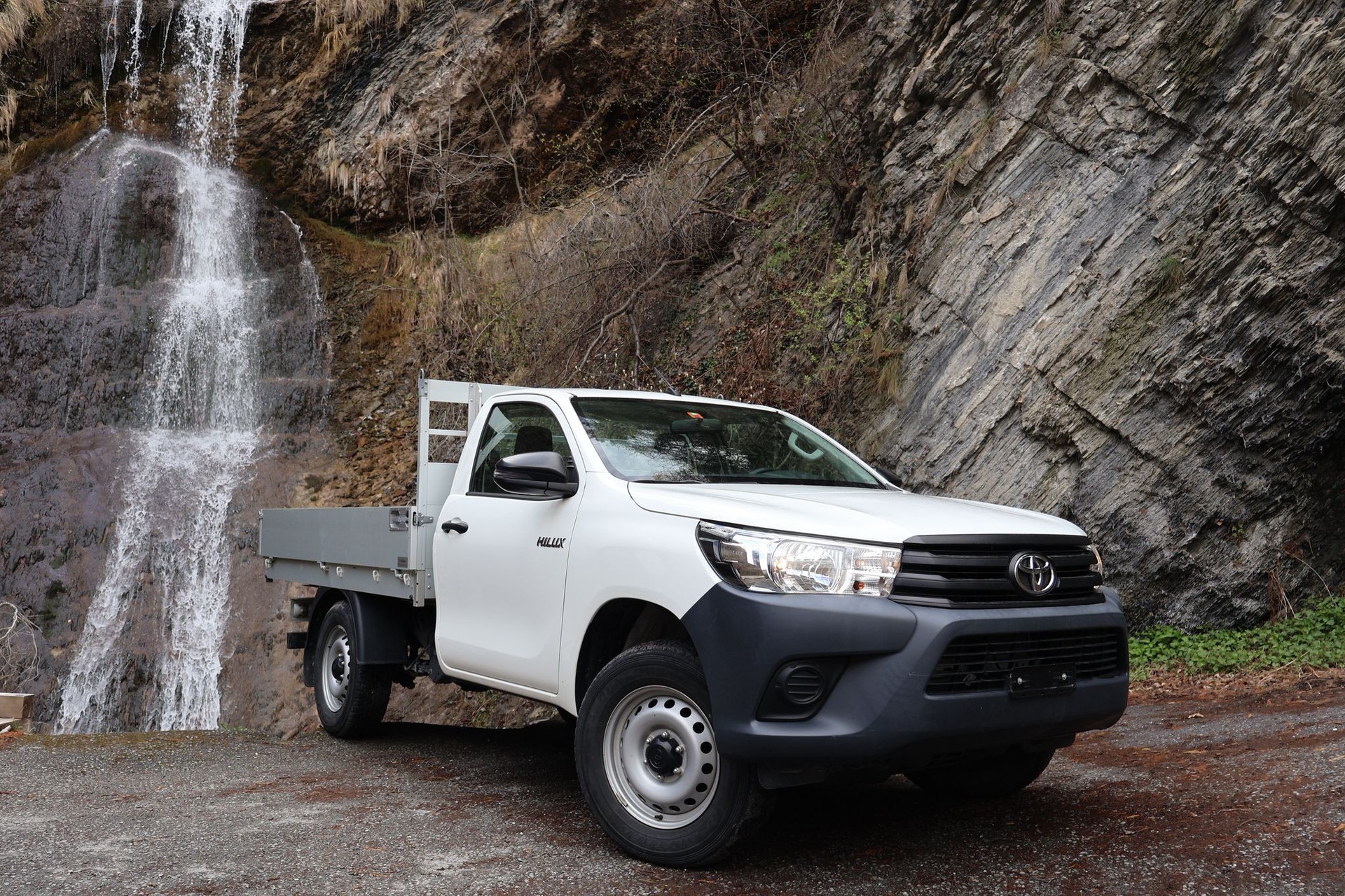 TOYOTA Hilux 2.4D-4D Comfort Single Cab 4x4-showroom-element-2