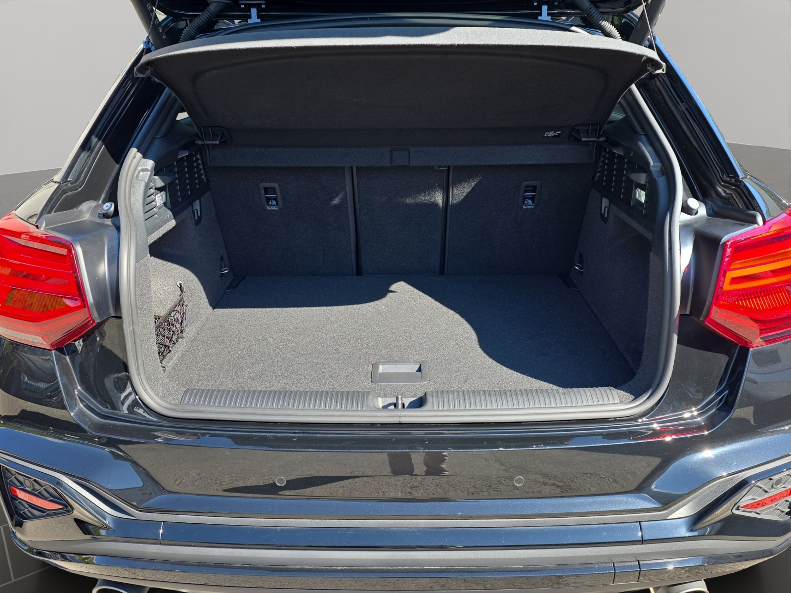 AUDI SQ2 TFSI quattro S-tronic-image-14