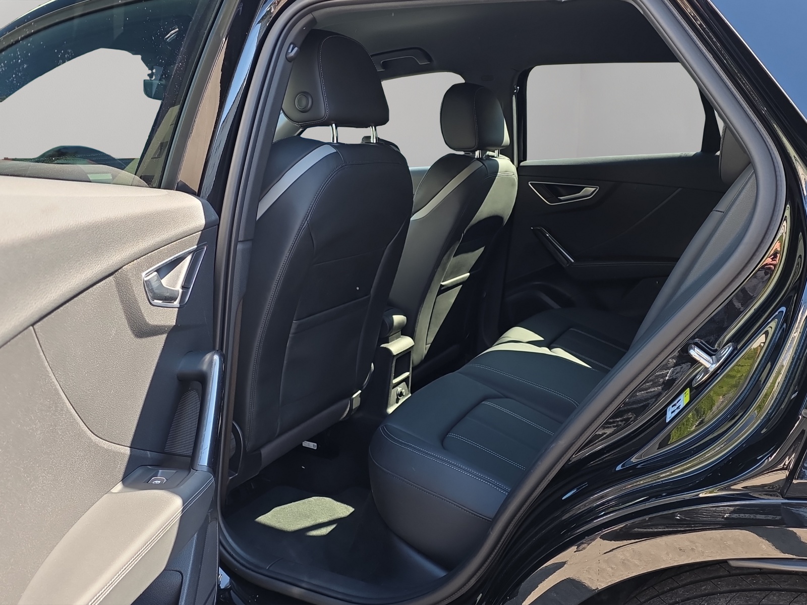 AUDI SQ2 TFSI quattro S-tronic-image-8
