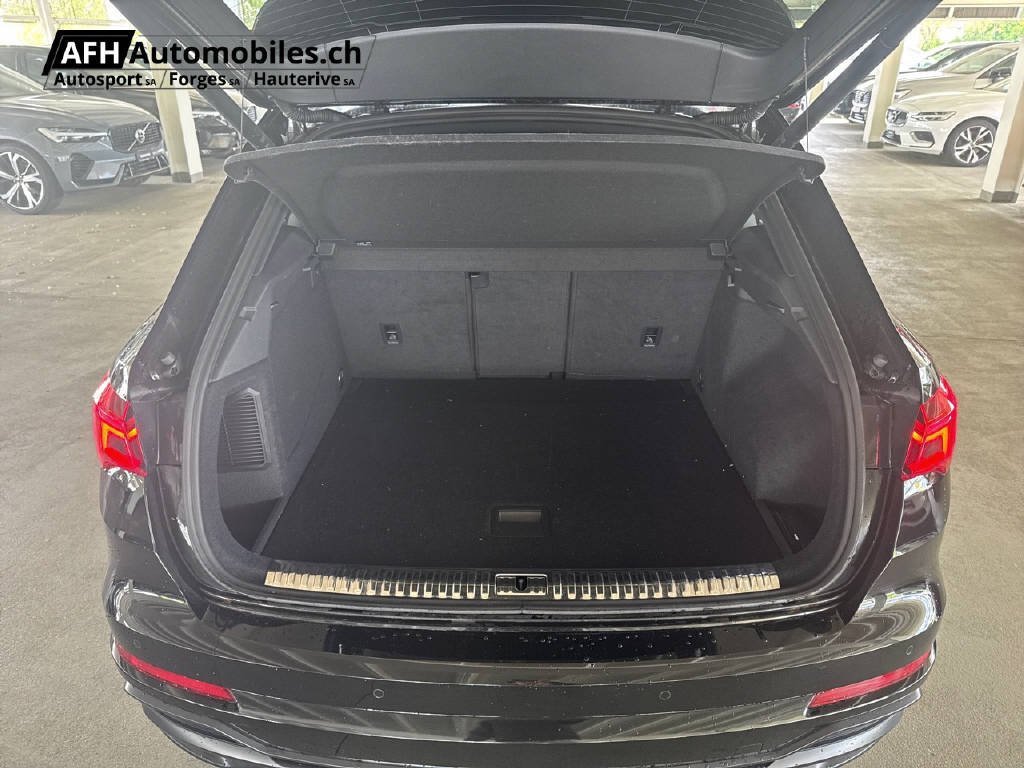 AUDI Q3 1.4 45 TFSI e S line S-Tronic-image-9
