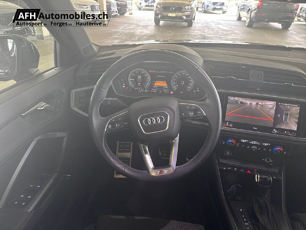 AUDI Q3 1.4 45 TFSI e S line S-Tronic-image-2