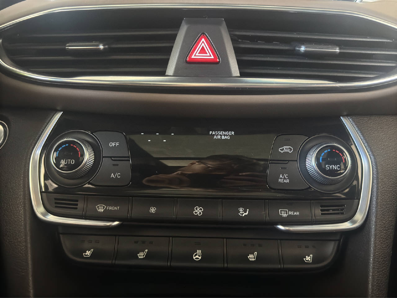 HYUNDAI Santa Fe 2.2 CRDi 200 PS Vertex 7P AWD-image-15