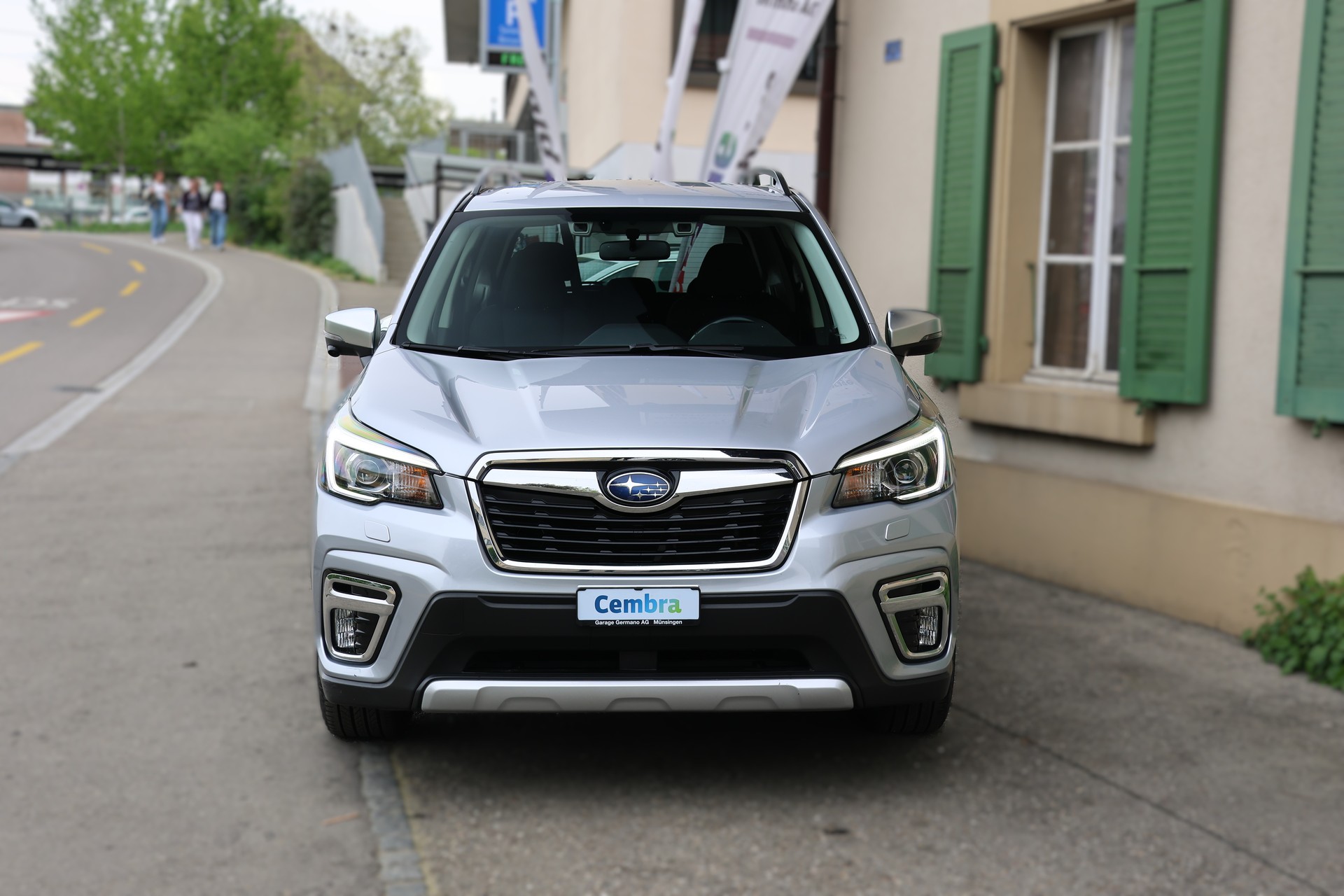 SUBARU Forester 2.0i e-Boxer Swiss Plus Lineartronic-showroom-element-1