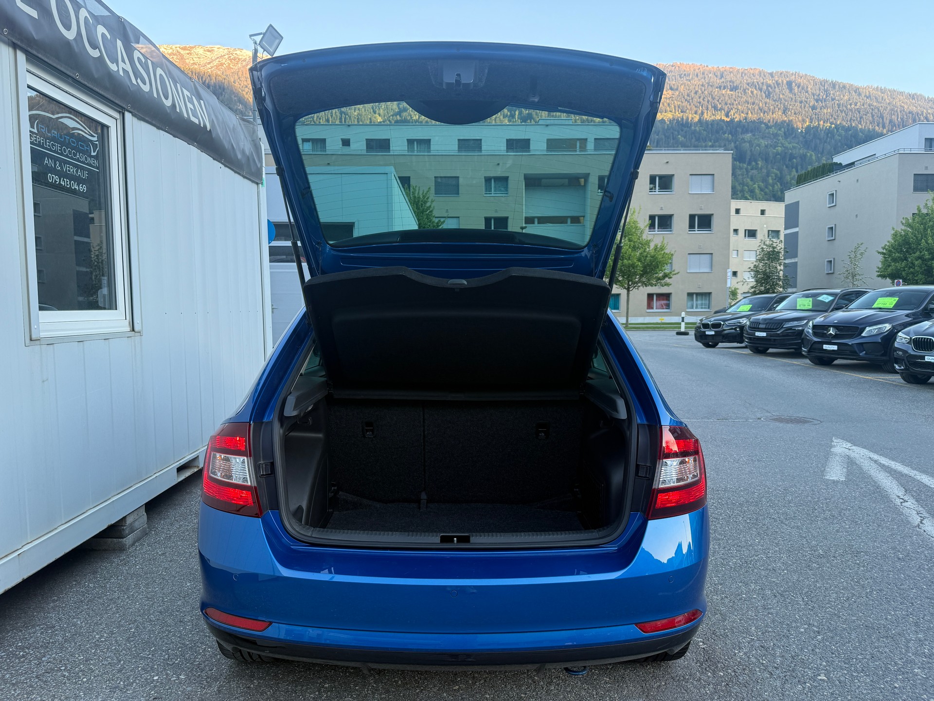 SKODA Rapid Spaceback 1.2 TSI Monte Carlo *PANORAMADACH*DAB*NAVI*BLUETOOTH*MFK FRISCH*-image-5