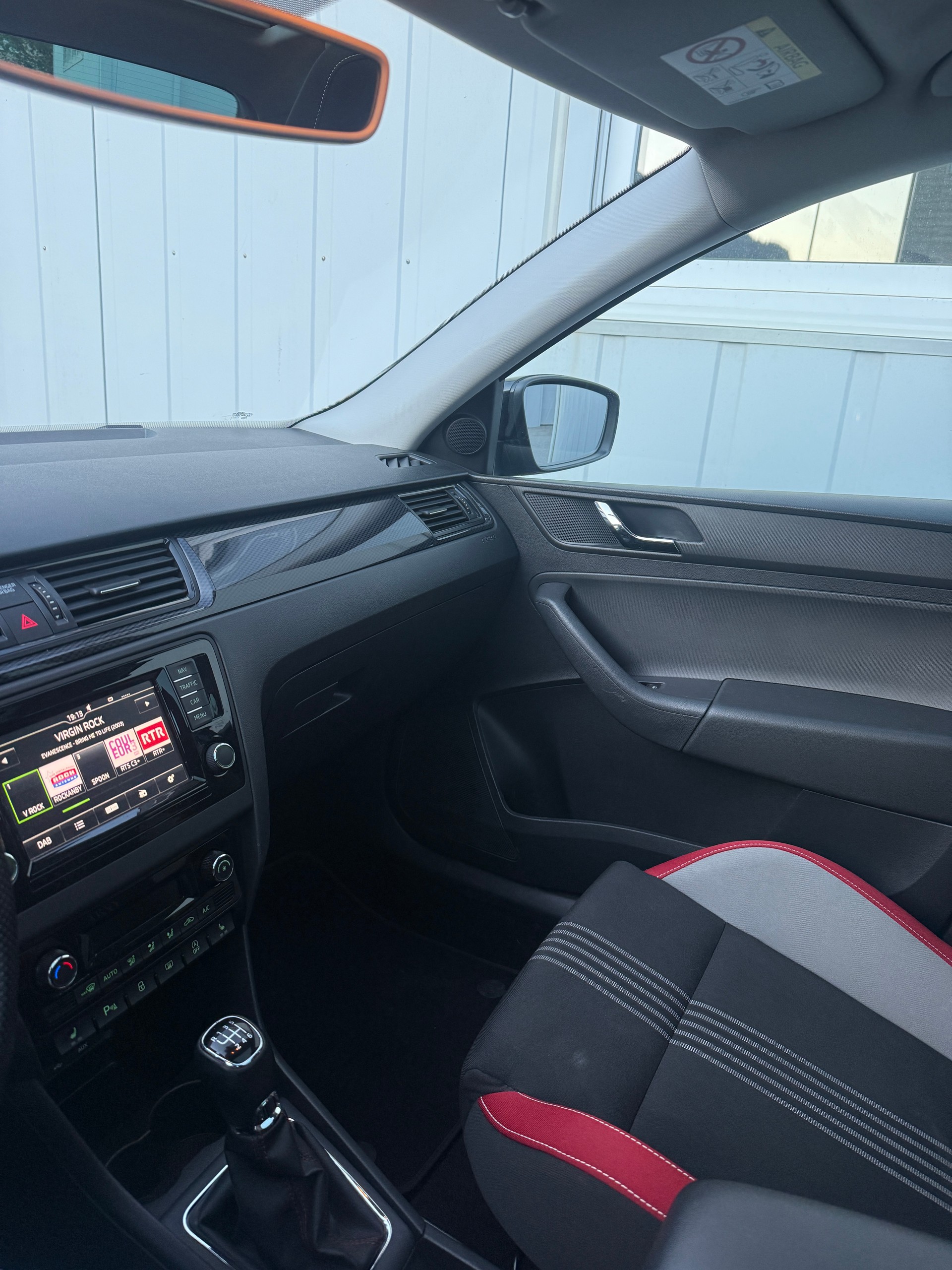 SKODA Rapid Spaceback 1.2 TSI Monte Carlo *PANORAMADACH*DAB*NAVI*BLUETOOTH*MFK FRISCH*-image-20