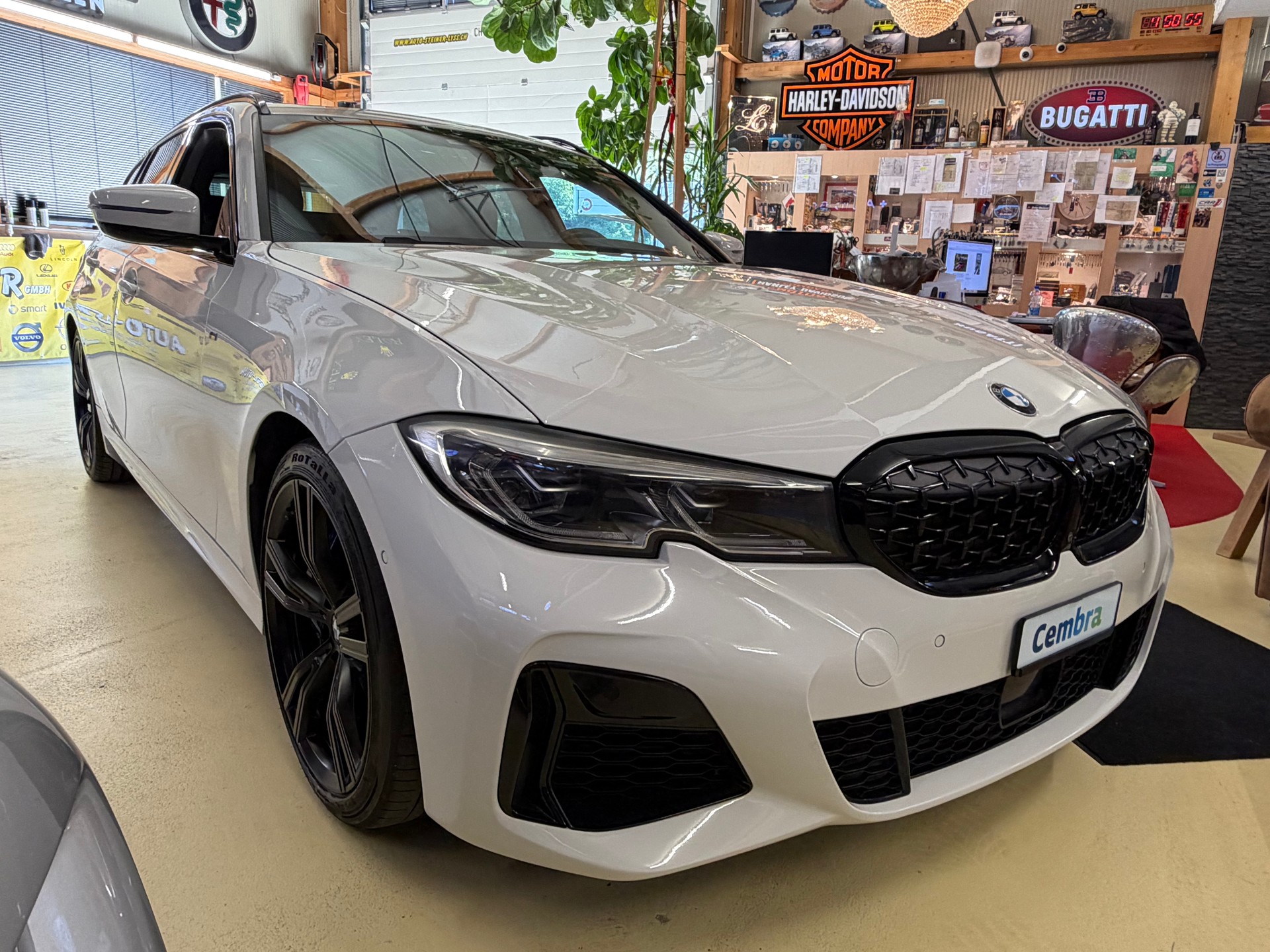 BMW "M340i X-DRIVE KOMBI M-SPORT" BMW GARANTIE !! AB MFK AB SERVICE MIT AHK 1800 KG ZUGLAST. KM 61`000. TOP AUSSTATTUNG !!-image-1