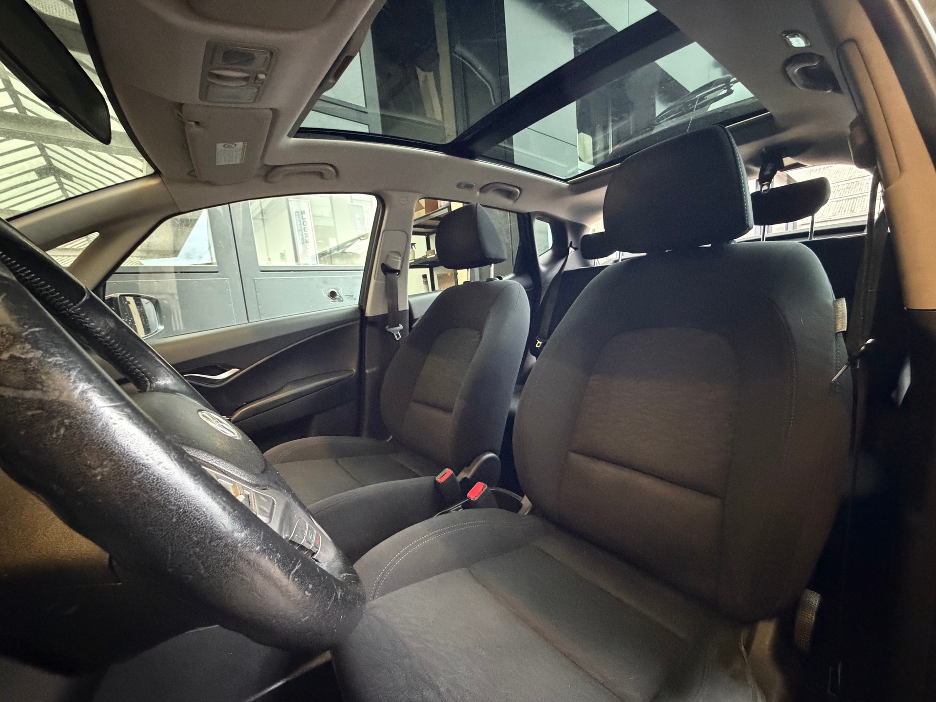 HYUNDAI iX20 1.6 Premium Automatic-image-8