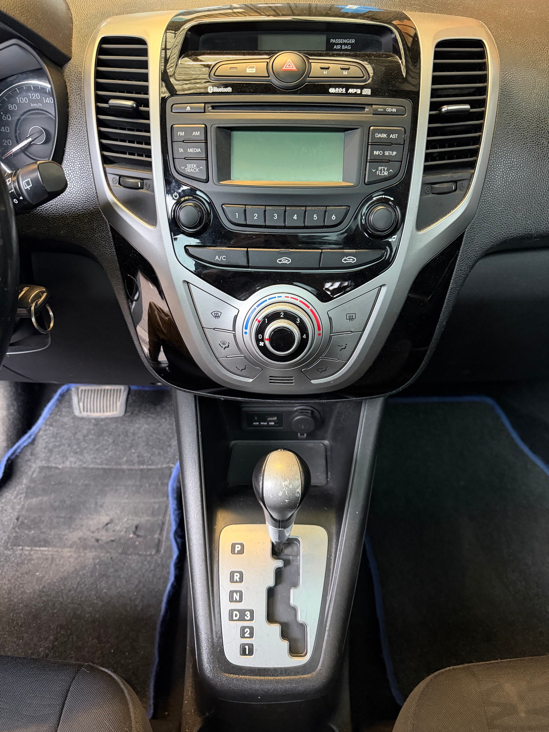 HYUNDAI iX20 1.6 Premium Automatic-image-5