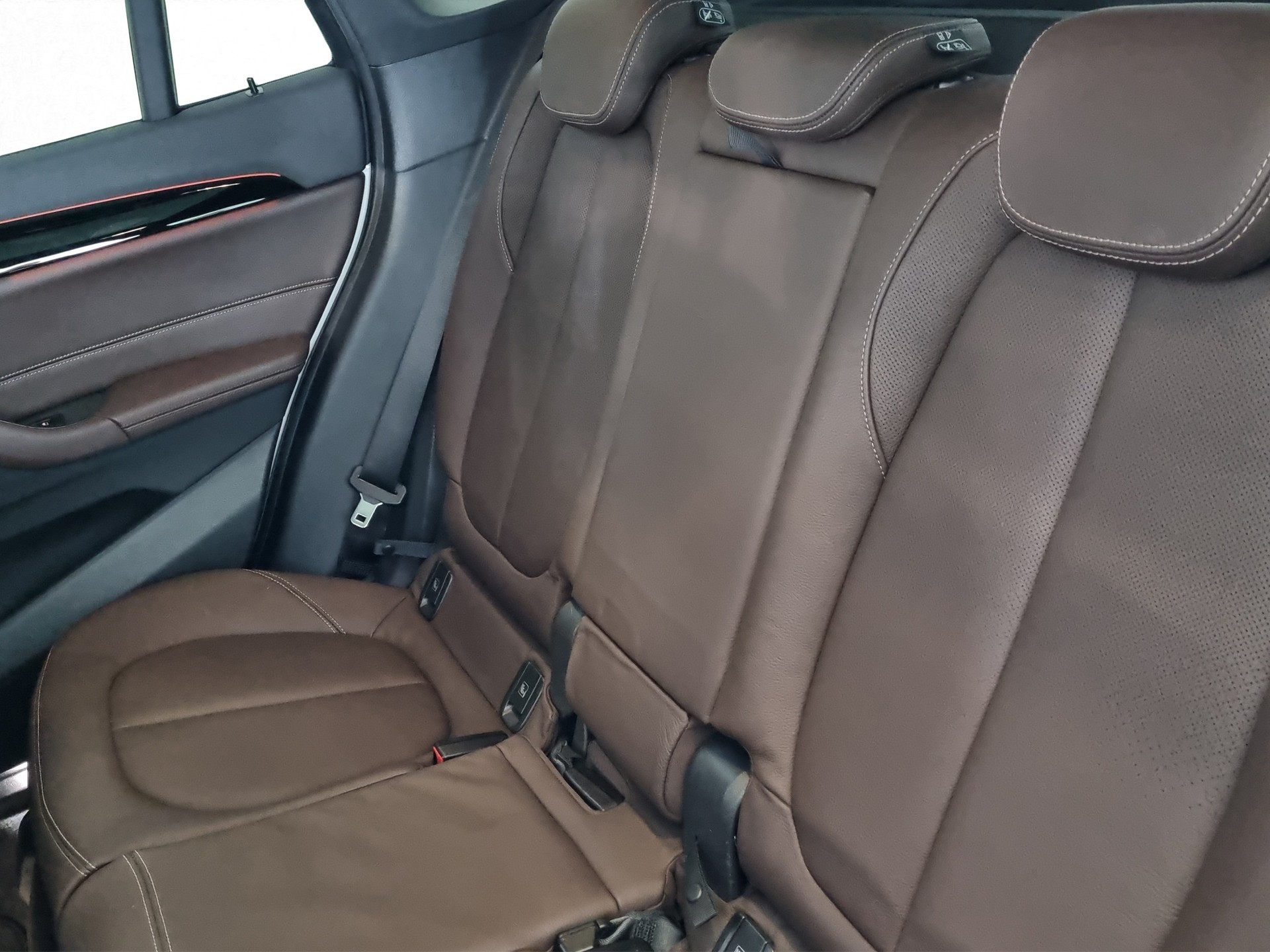 BMW X1 xDrive 20d M Sport-image-6