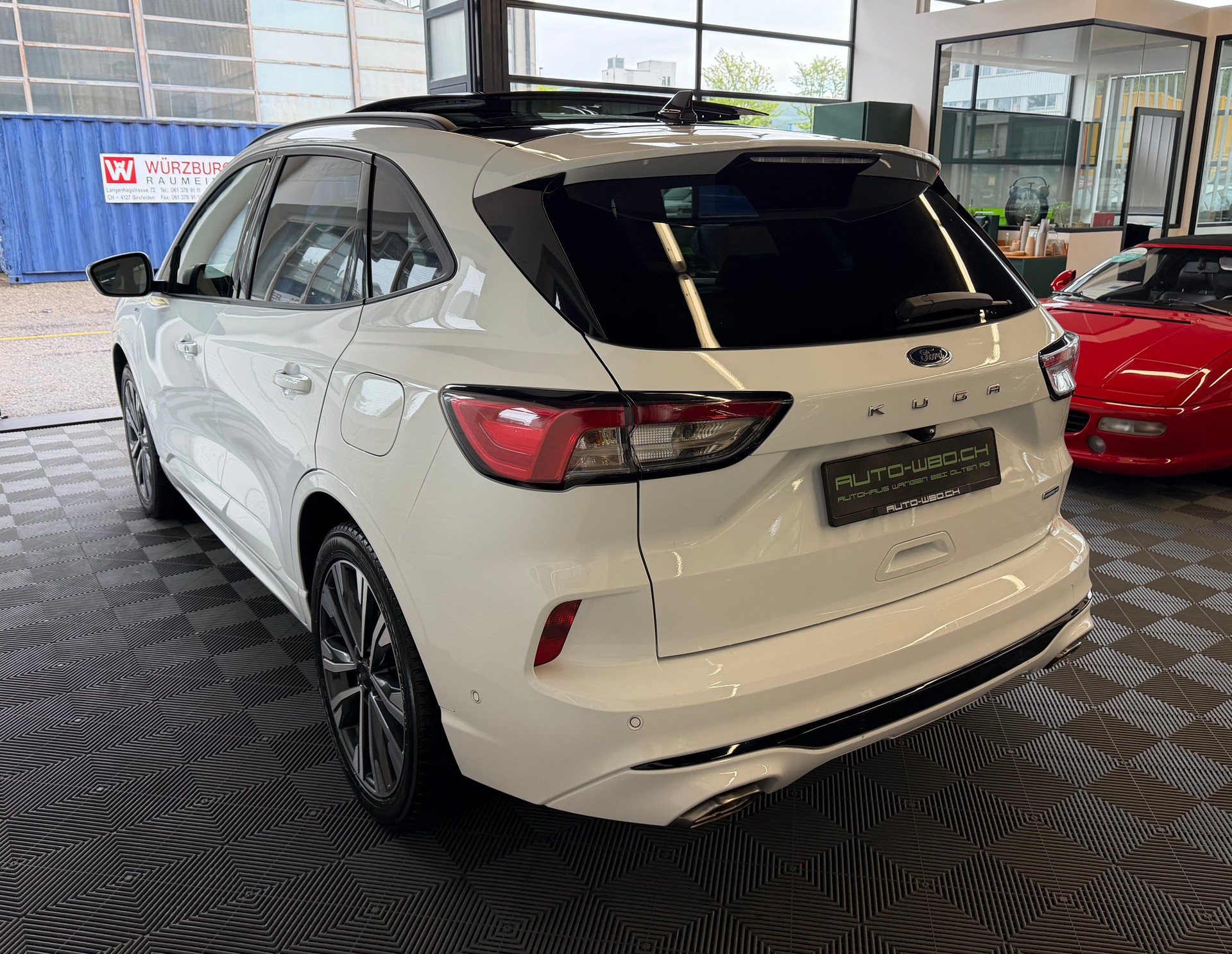 FORD Kuga 2.5 FHEV ST-Line X 4WD 4X4 190 PS-image-4