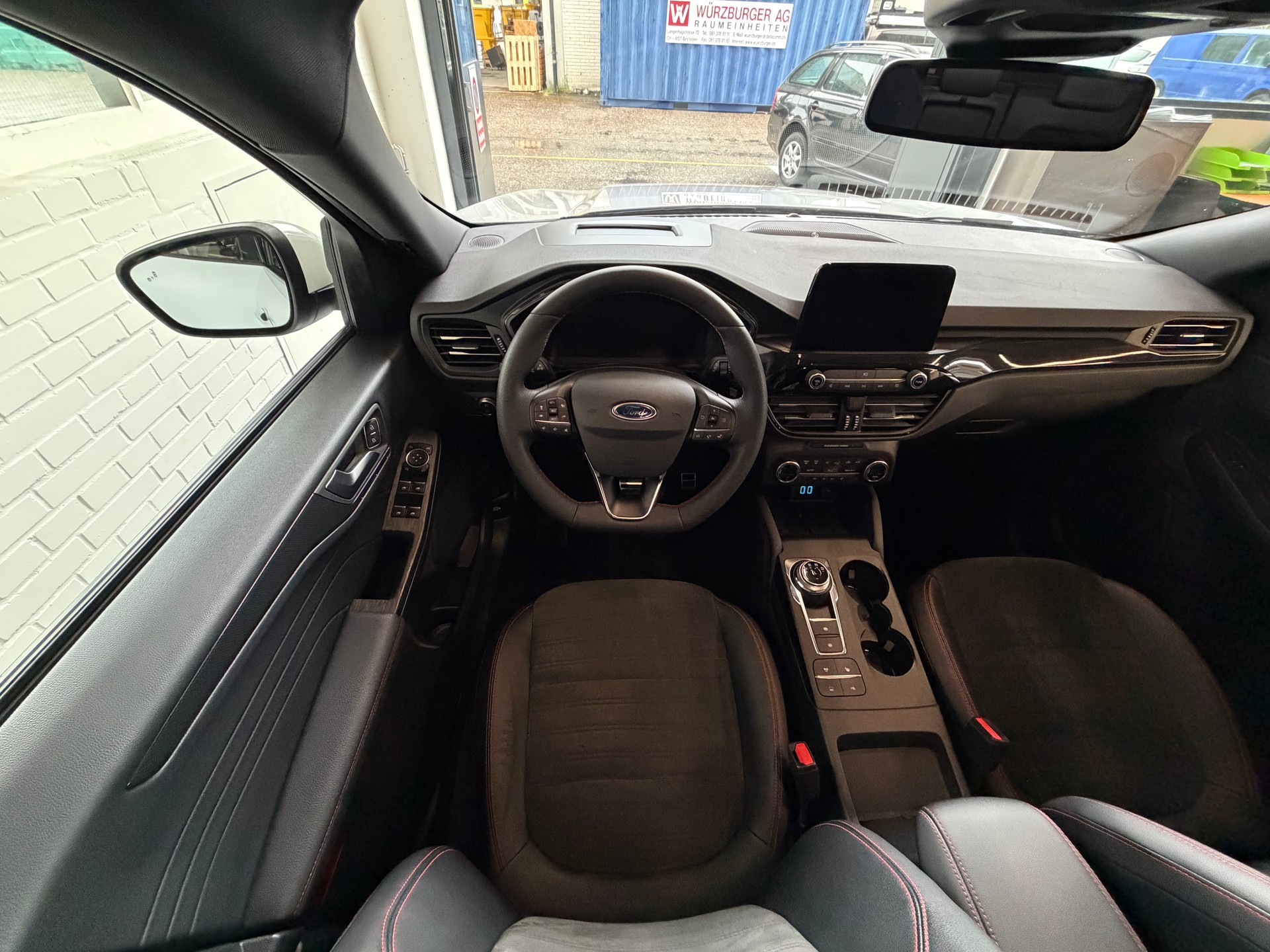 FORD Kuga 2.5 FHEV ST-Line X 4WD 4X4 190 PS-image-14