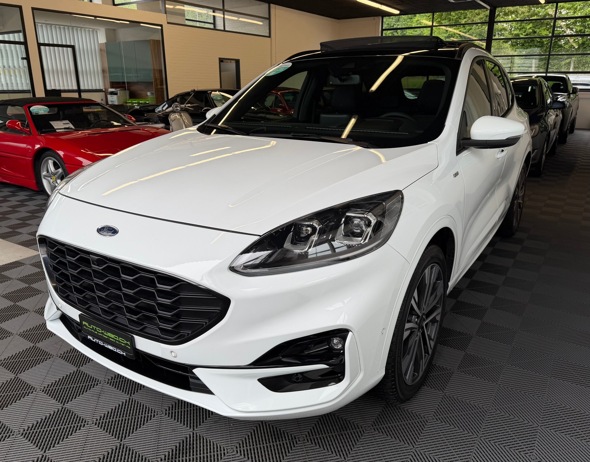 FORD Kuga 2.5 FHEV ST-Line X 4WD 4X4 190 PS-image-5