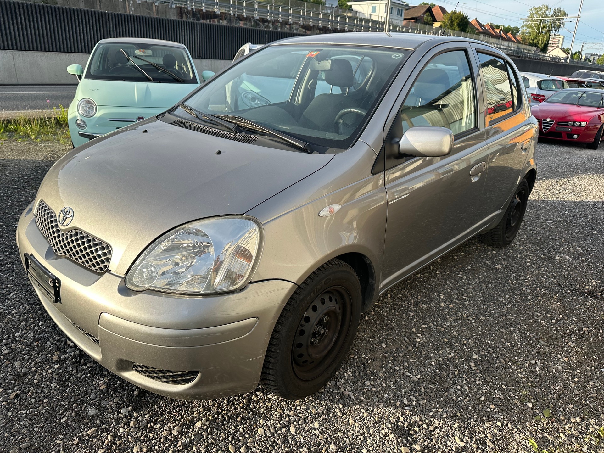 TOYOTA YARIS