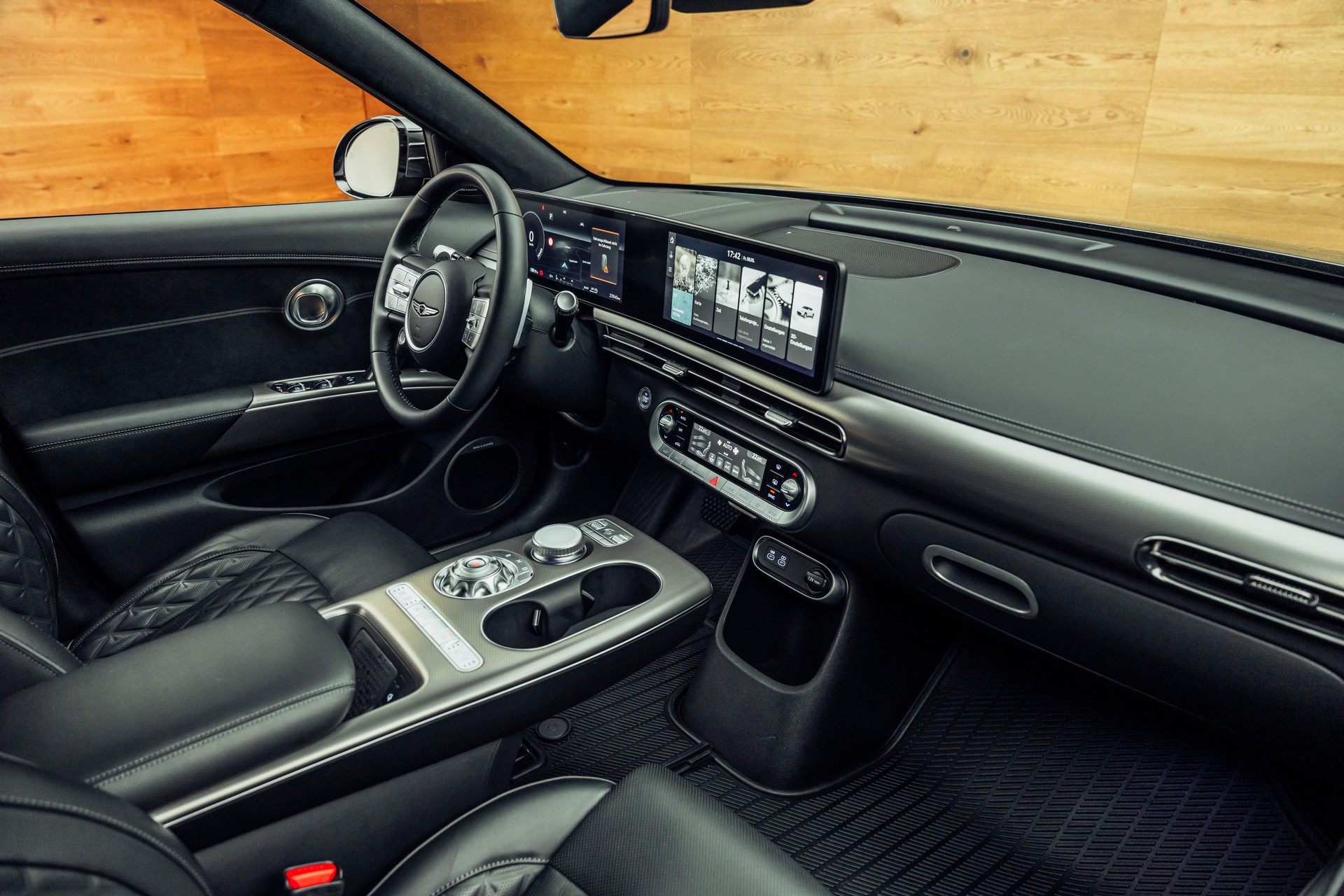 GENESIS GV60 77.4 kWh Sport AWD-image-5