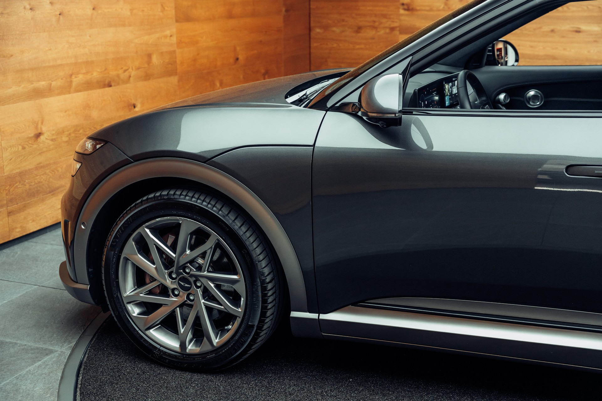 GENESIS GV60 77.4 kWh Sport AWD-image-21