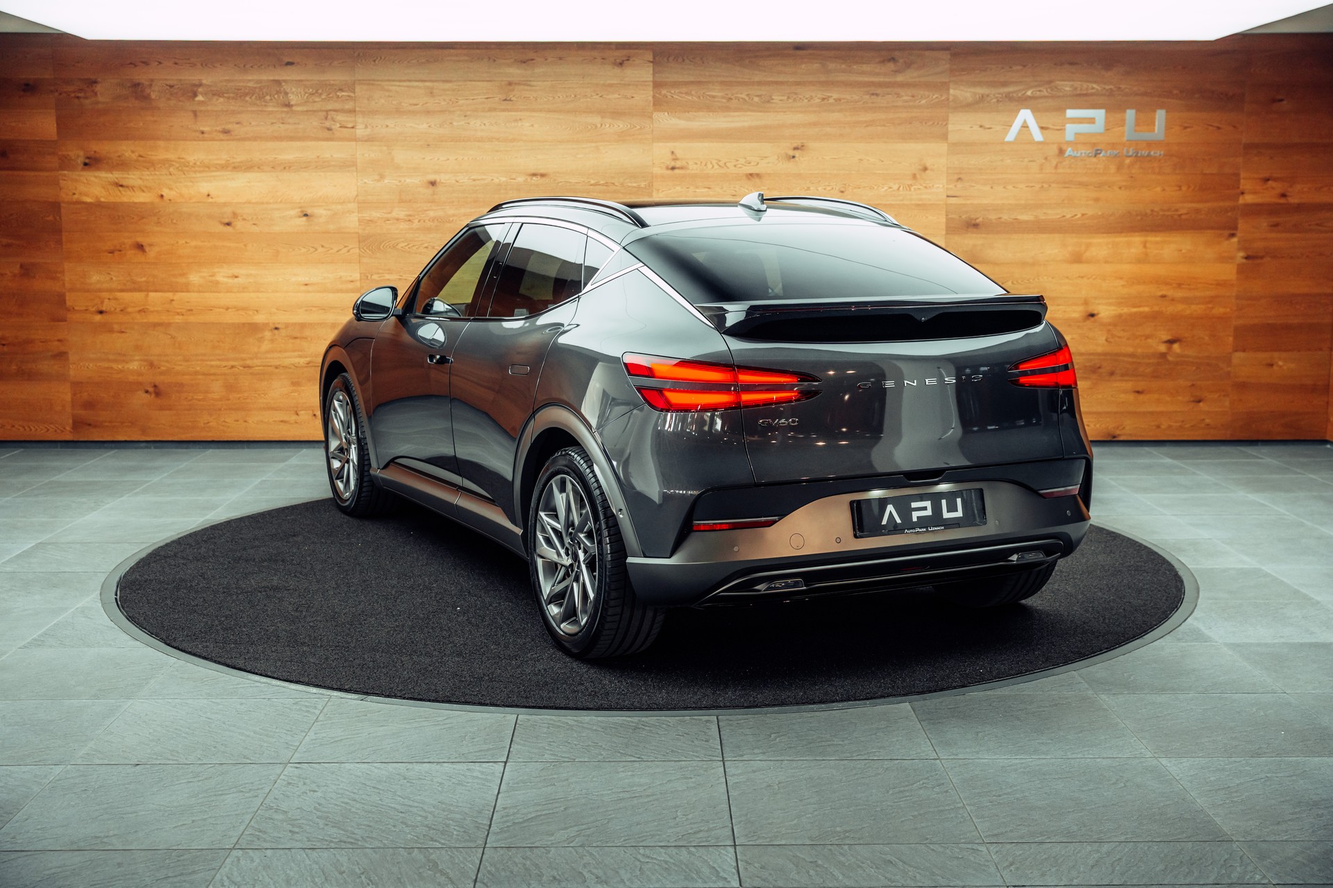 GENESIS GV60 77.4 kWh Sport AWD-image-2