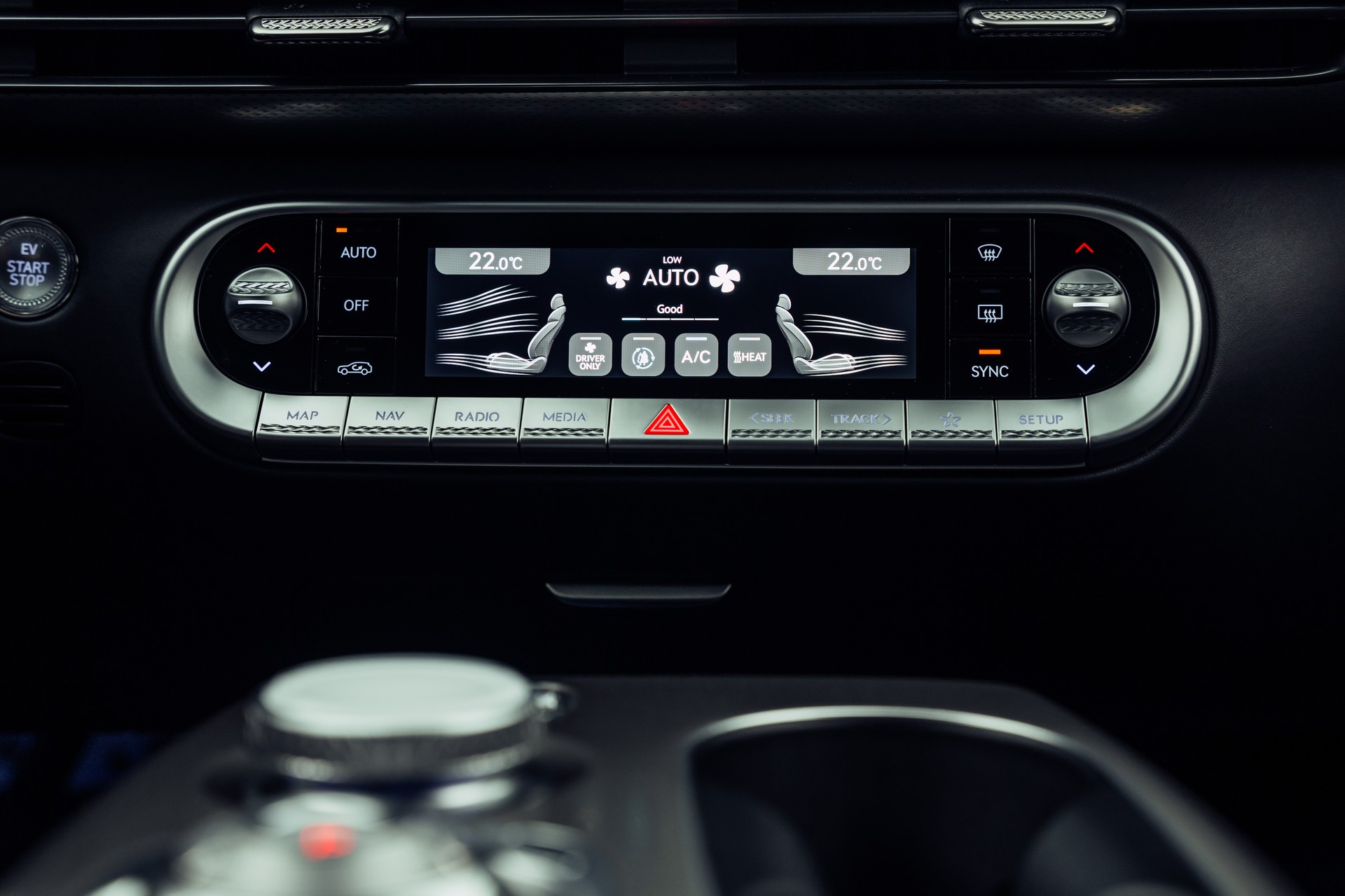 GENESIS GV60 77.4 kWh Sport AWD-image-13