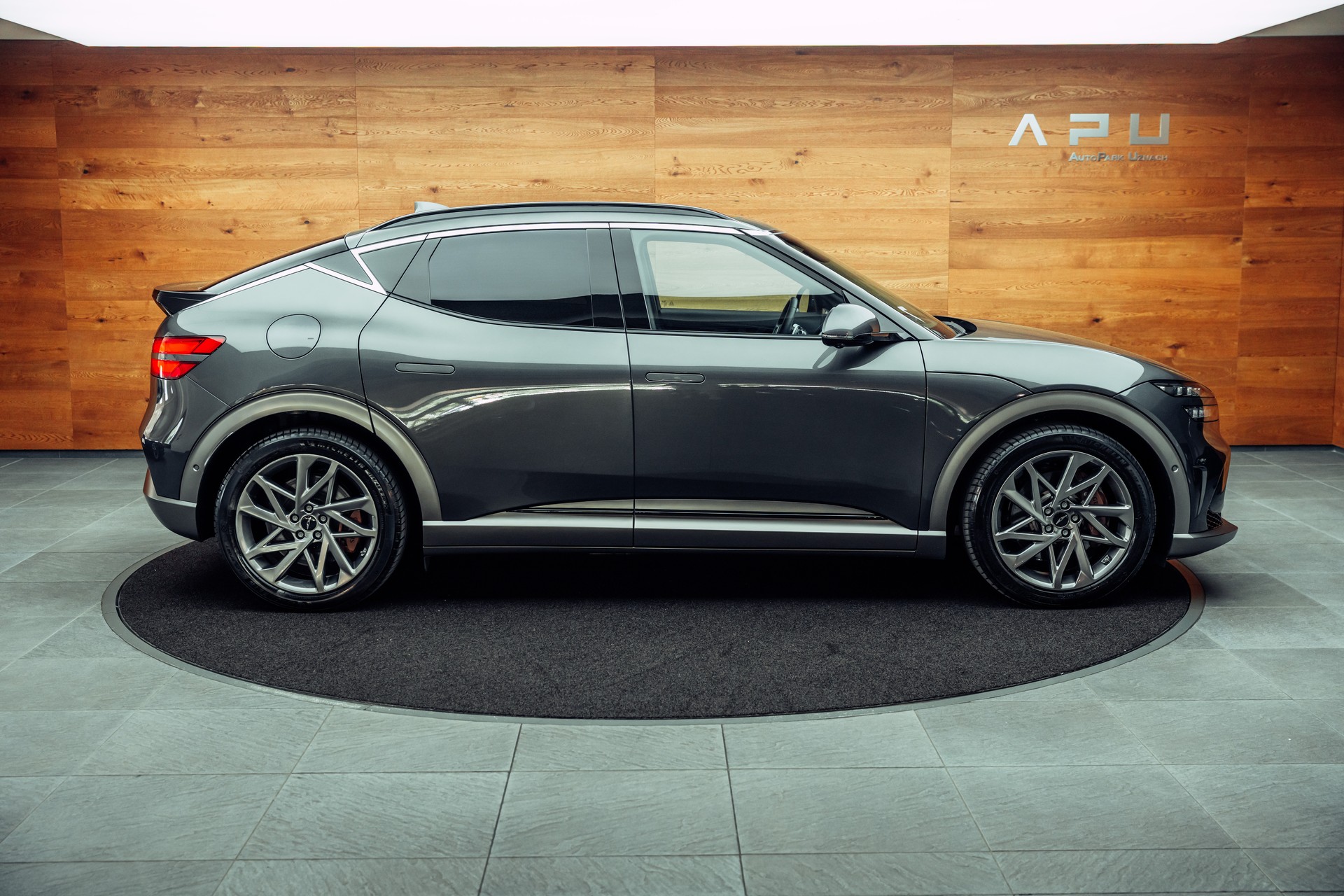 GENESIS GV60 77.4 kWh Sport AWD-image-9