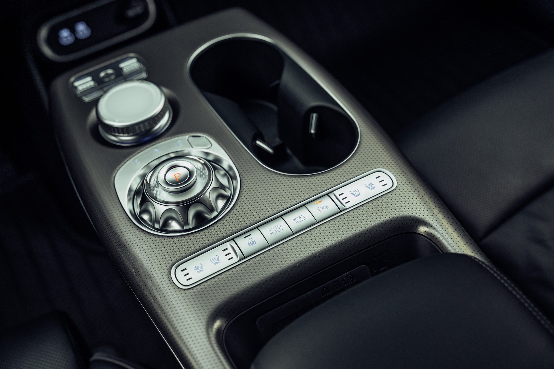 GENESIS GV60 77.4 kWh Sport AWD-image-15