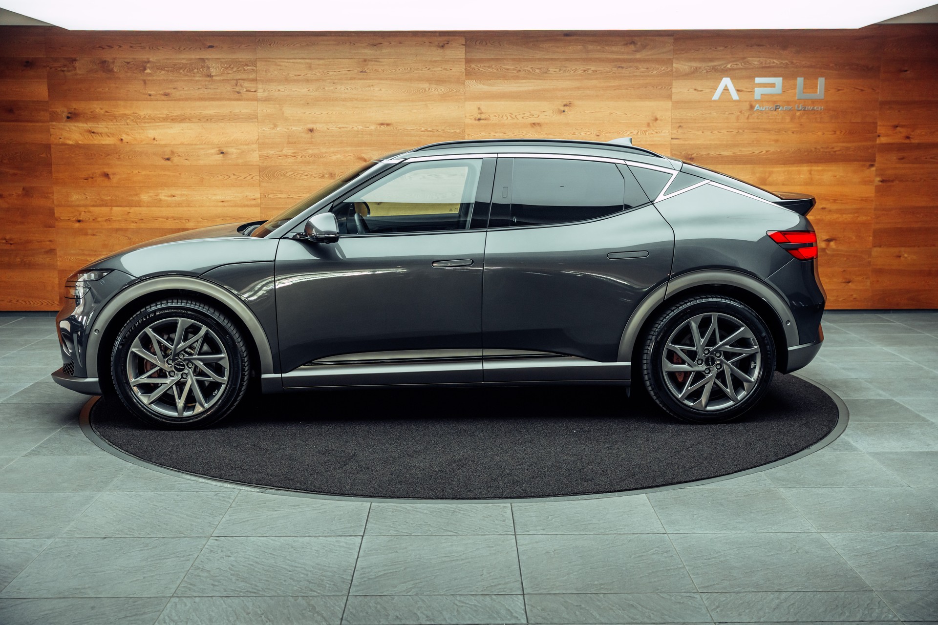 GENESIS GV60 77.4 kWh Sport AWD-image-8