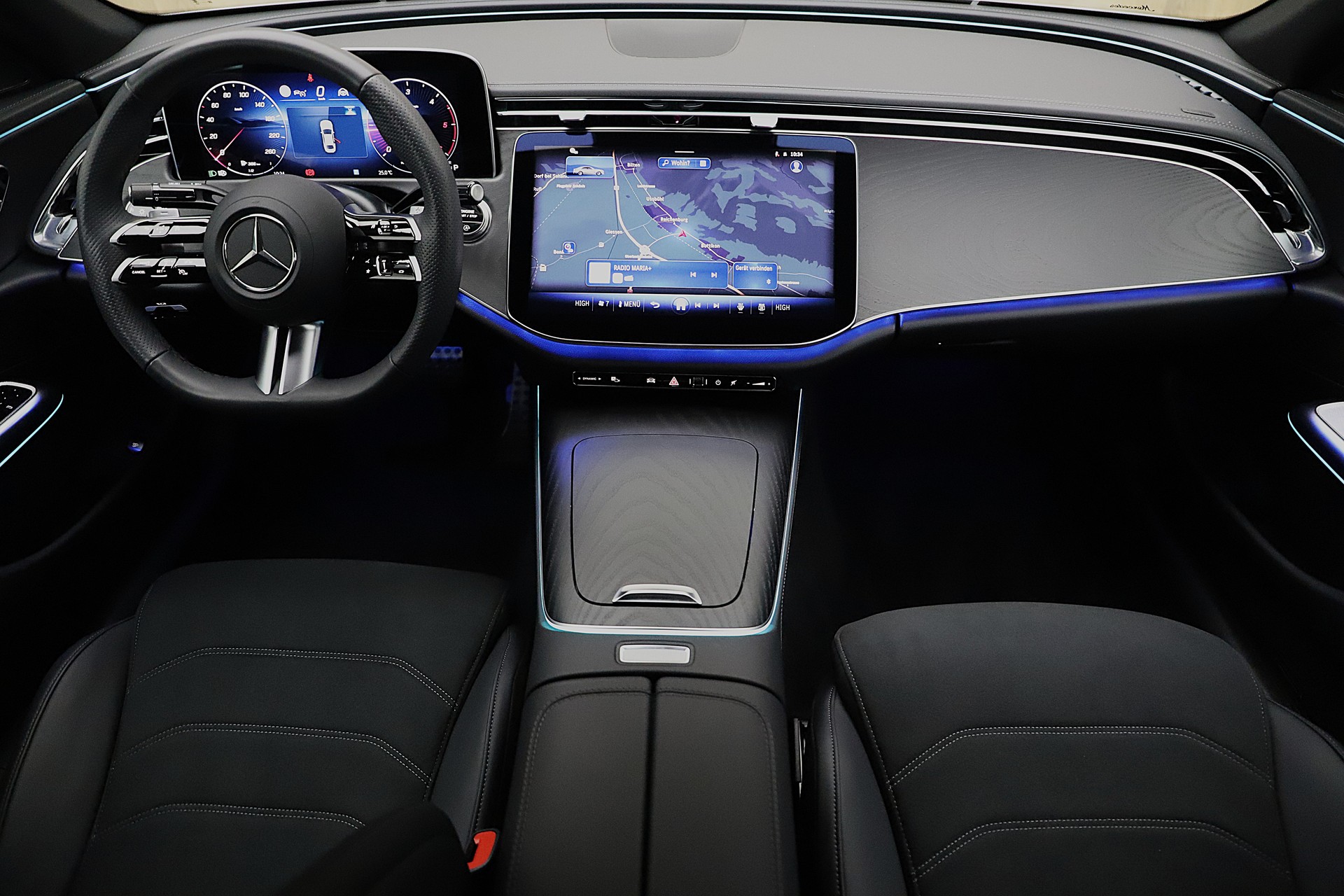 MERCEDES-BENZ E 220 d 9G-Tronic AMG Advance Plus und Night Paket-image-5