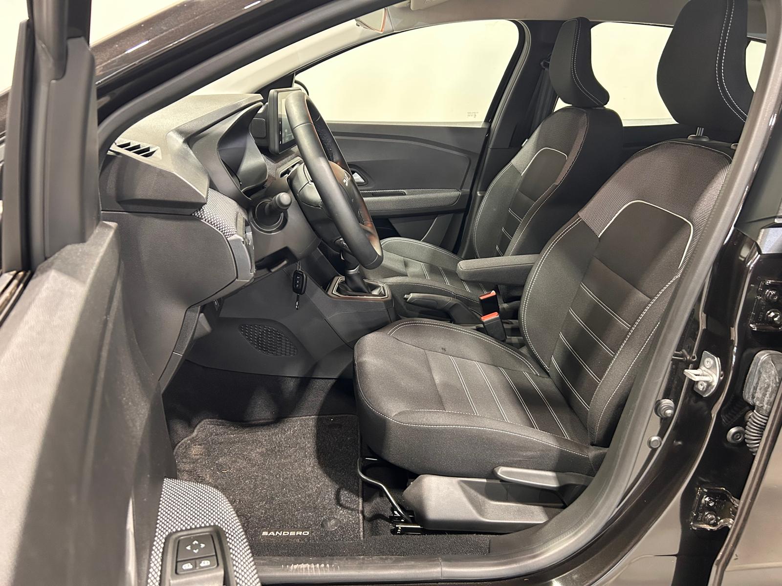 DACIA Sandero 1.0 TCe Expression CH FAHRZEUG-image-6