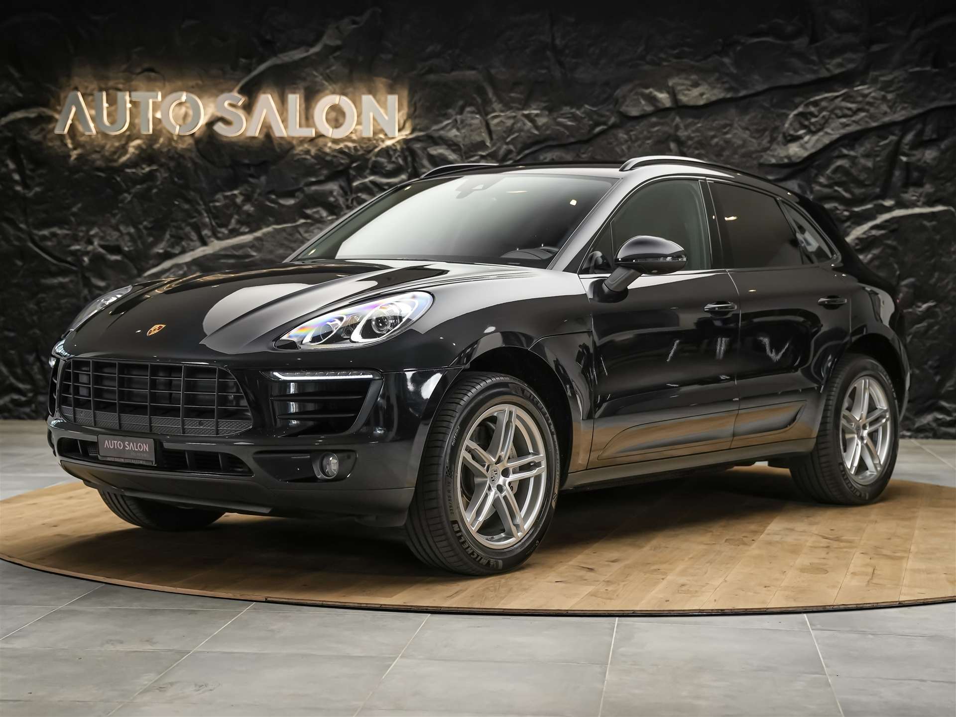PORSCHE Macan 3.0 V6 S Diesel *Xenon-Scheinwerfer*Sitzheizung*Rückfahrkamera*-showroom-element-1