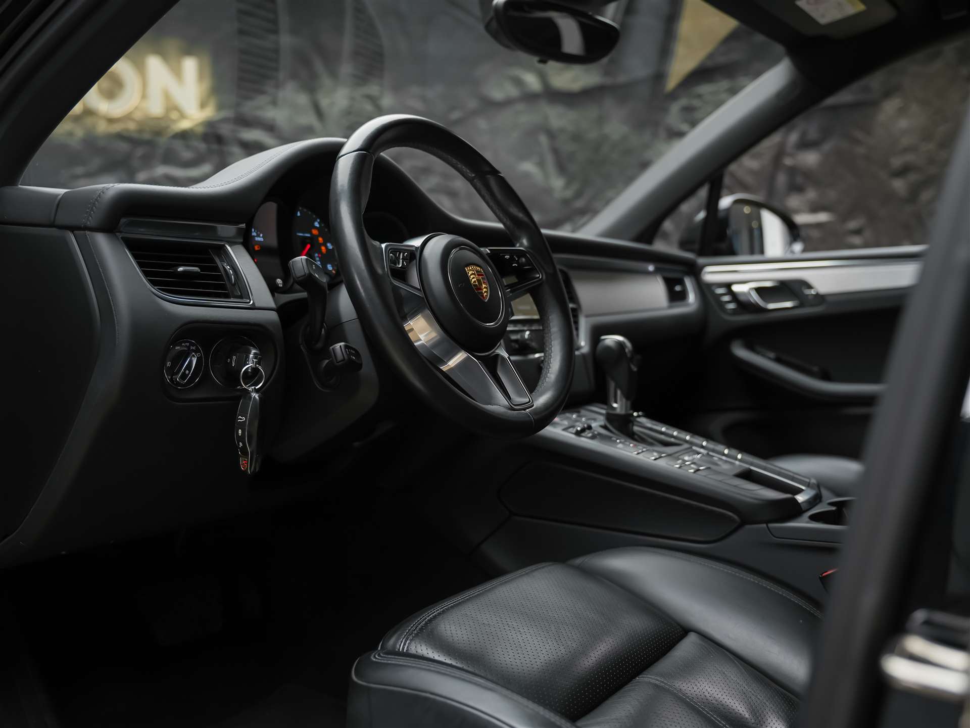 PORSCHE Macan 3.0 V6 S Diesel *Xenon-Scheinwerfer*Sitzheizung*Rückfahrkamera*-image-8
