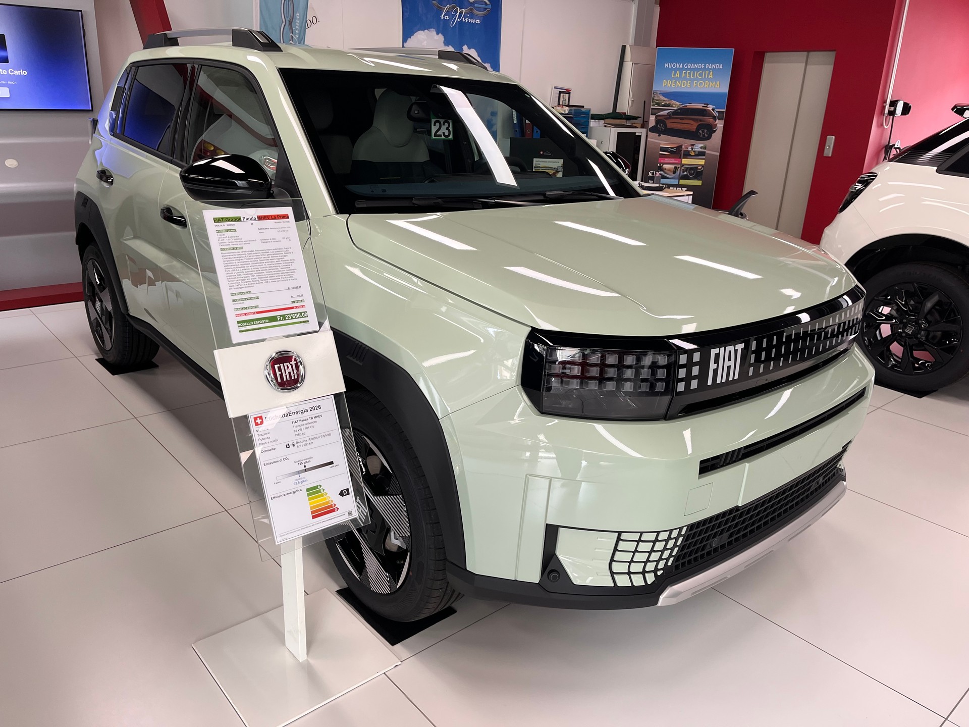 FIAT Grande Panda MHEV La Prima-image-2
