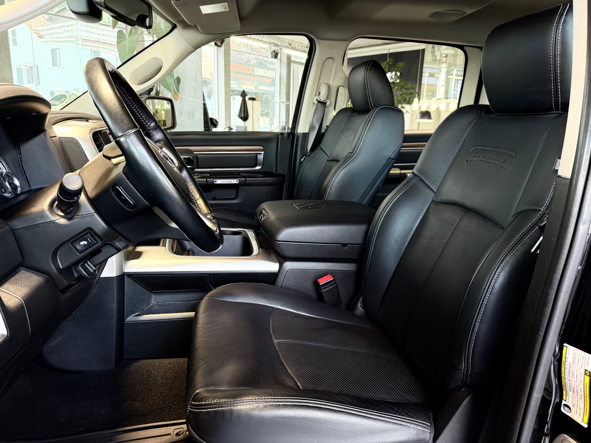 DODGE 1500 CREW CAB ** HEMI 5.7L **-image-11