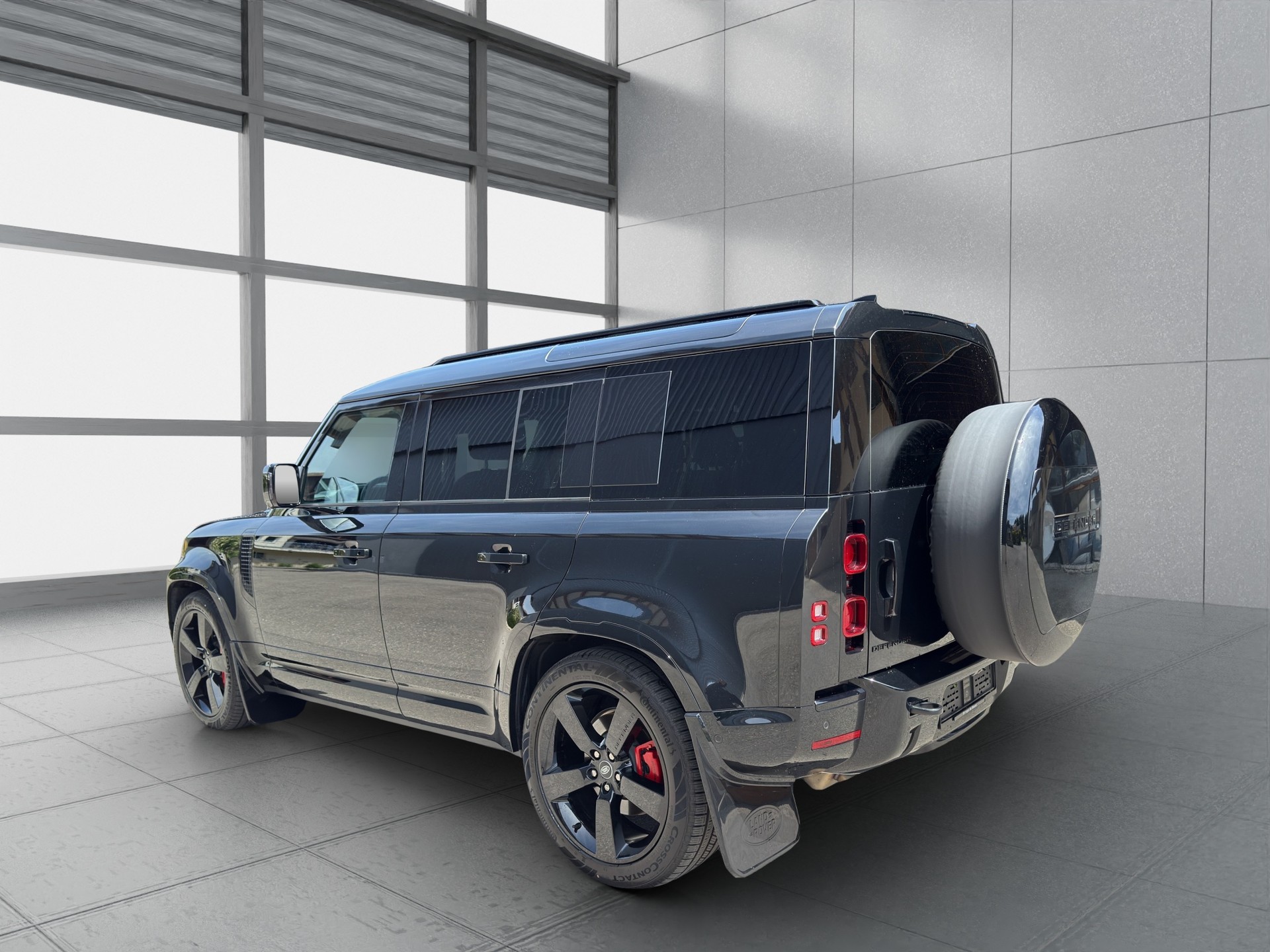 LAND ROVER Defender 110 3.0 D I6 300 X-Dynamic HSE AWD AT8-image-2