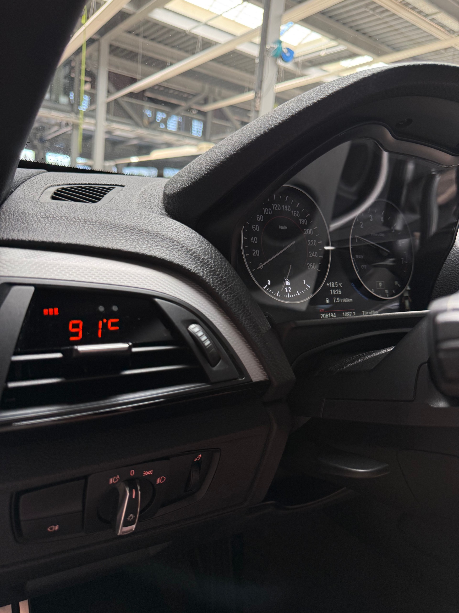 BMW M140i xDrive-image-5