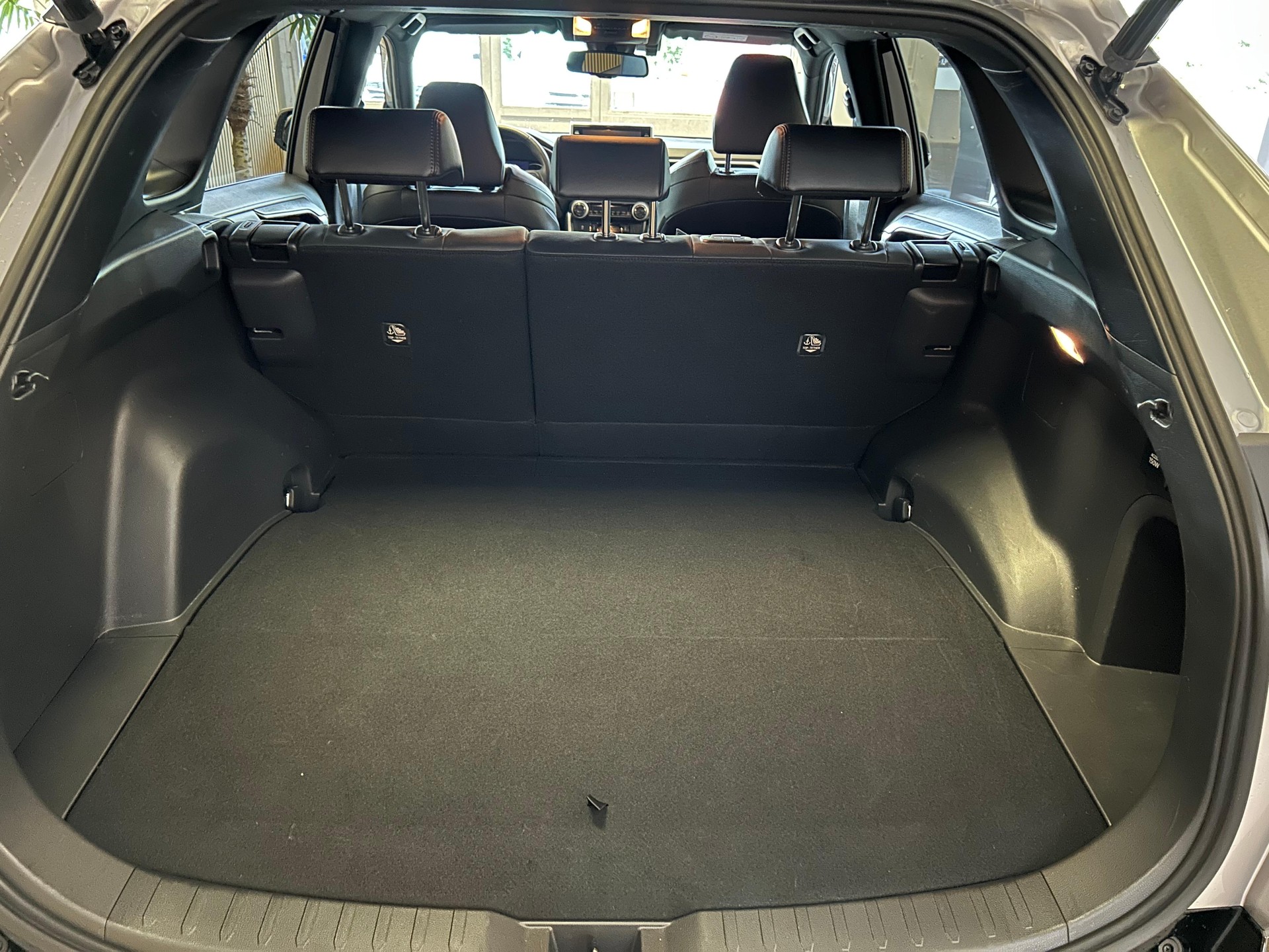 SUZUKI Across 2.5 PHEV Compact Top 4x4-image-16