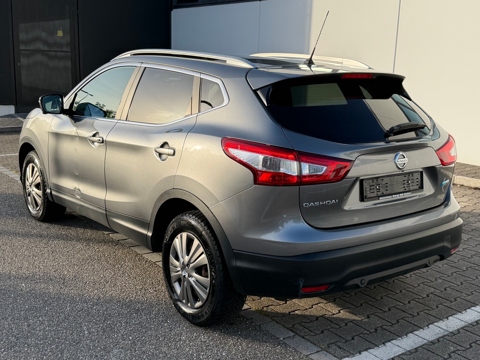 NISSAN QASHQAI NISSAN 1.6 dCi Tekna-image-2