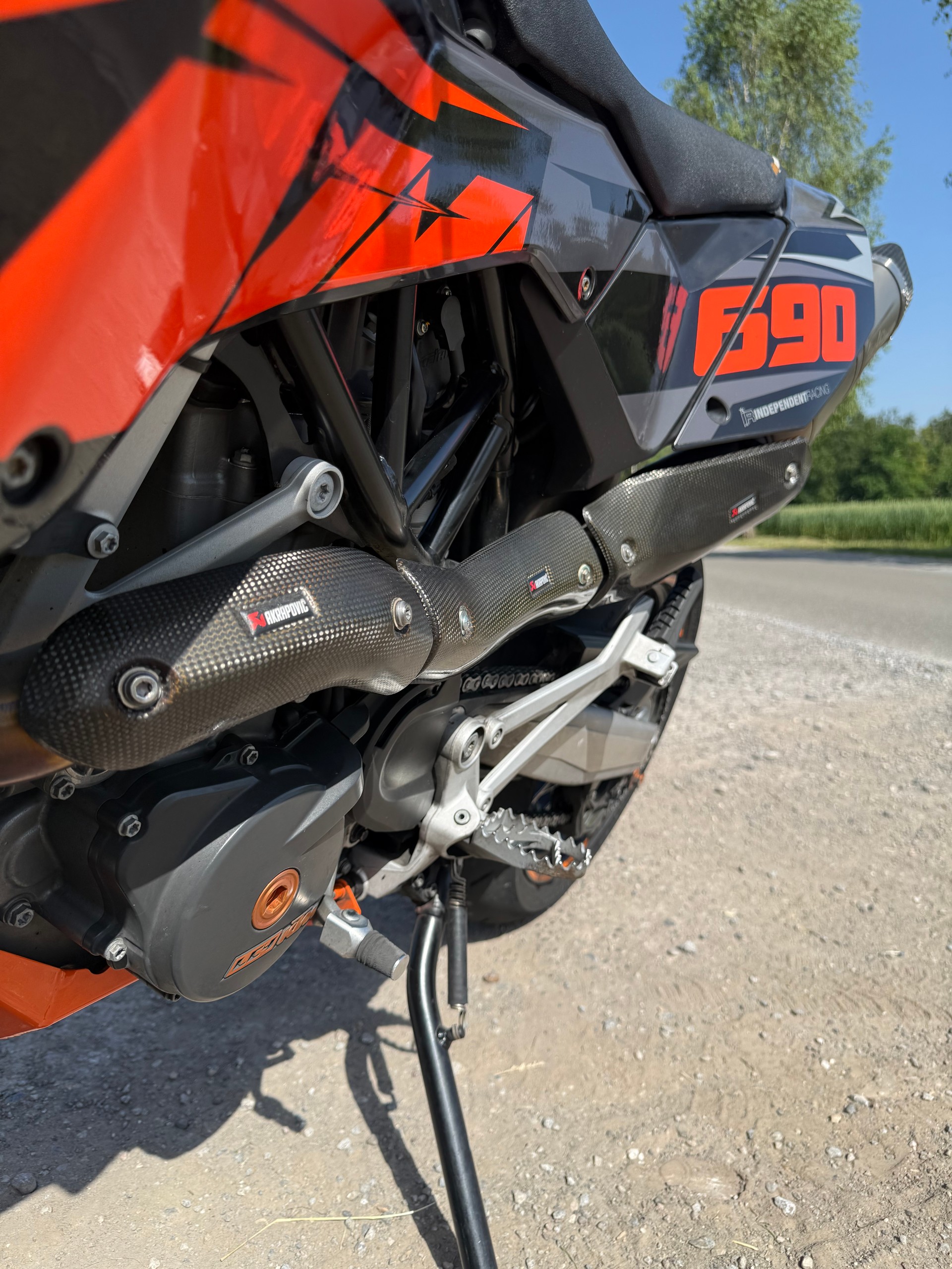 KTM 690 SMC-image-3