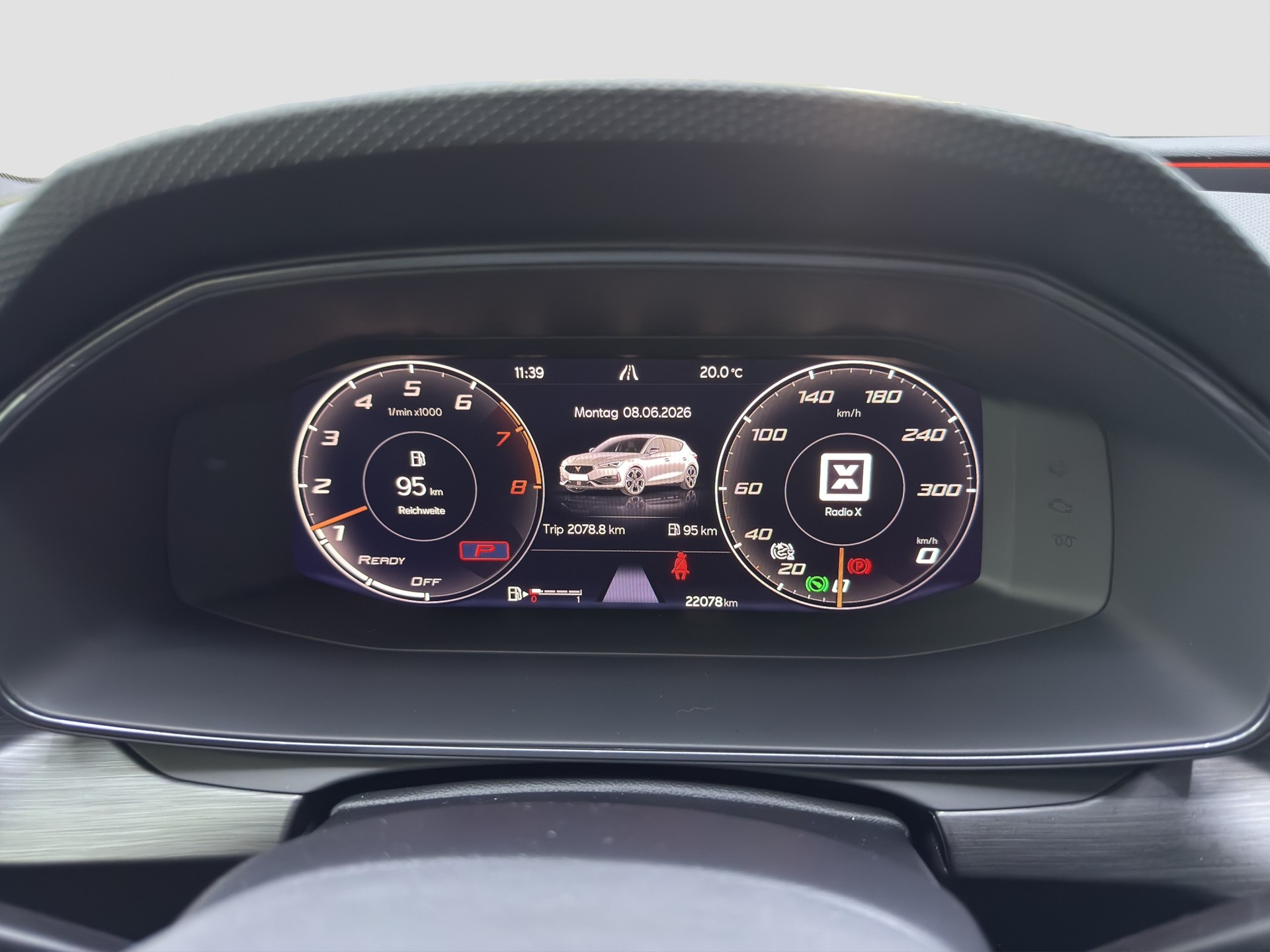 CUPRA LEON VZ 2.0 TSI DSG-image-10