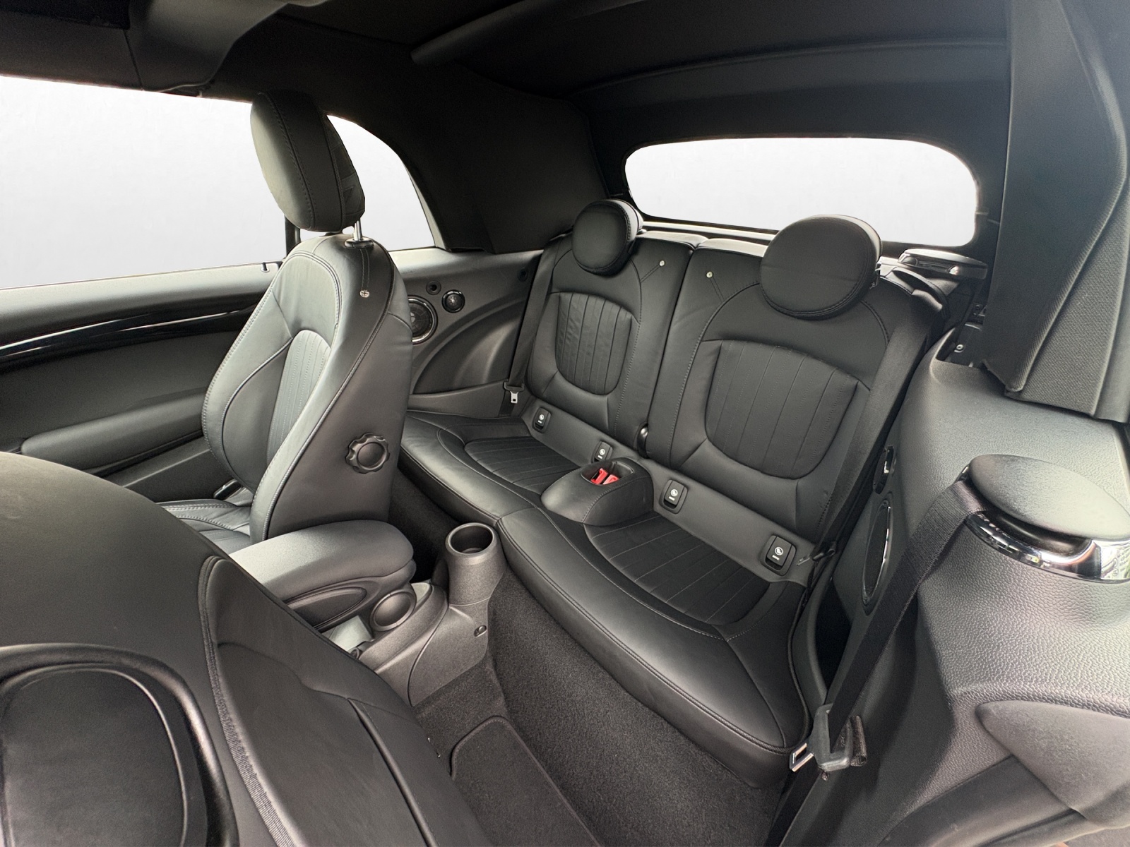 MINI Cabrio F57 2.0i Cooper S SDKG-image-13