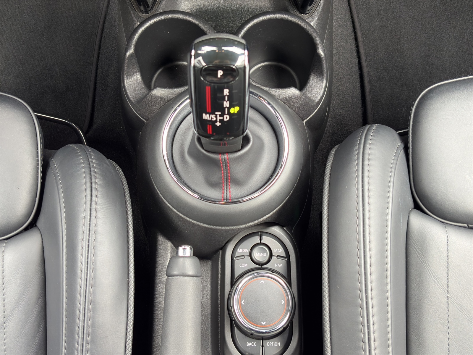MINI Cabrio F57 2.0i Cooper S SDKG-image-14