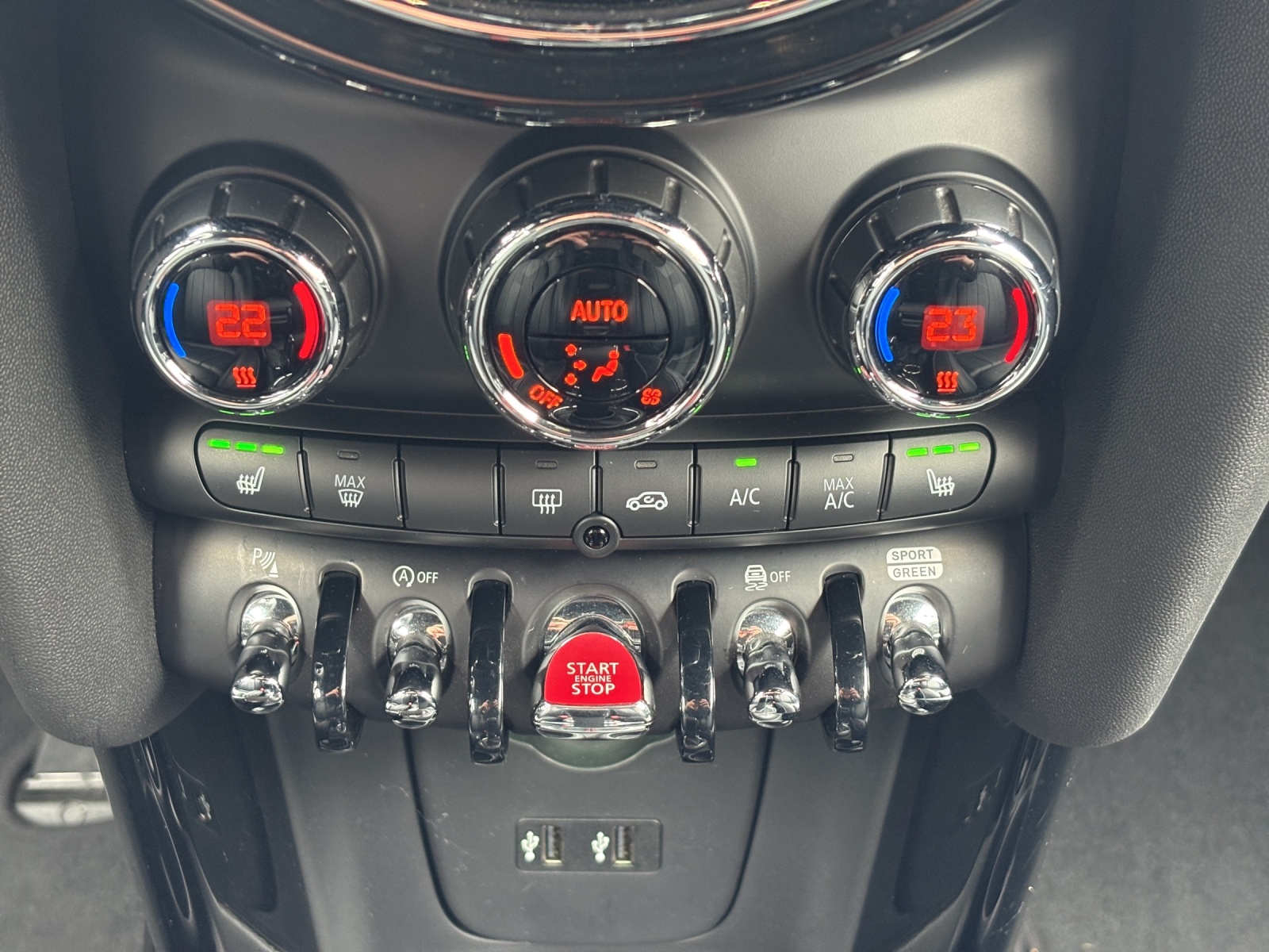 MINI Cabrio F57 2.0i Cooper S SDKG-image-17
