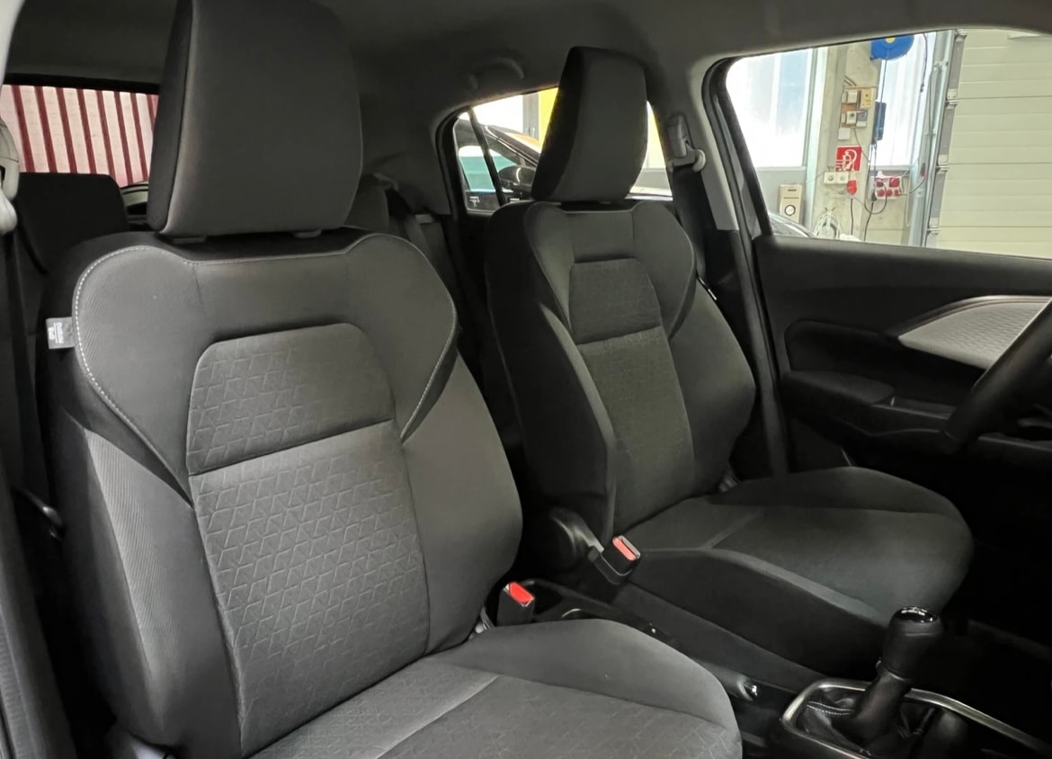 SUZUKI Swift 1.2 1st Edition Hybrid CVT-image-4
