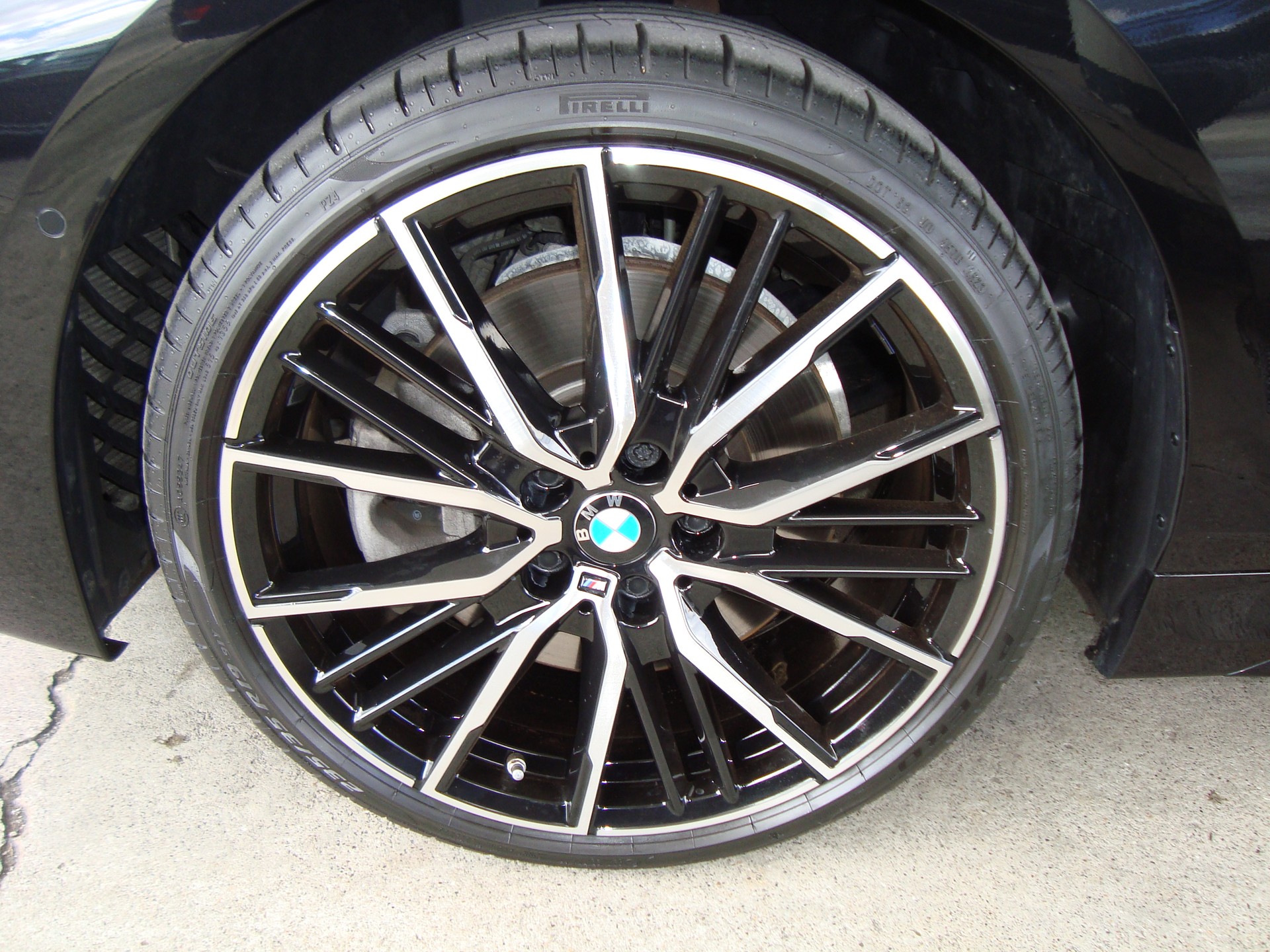 BMW 120i Pure M Sport Steptronic-image-13