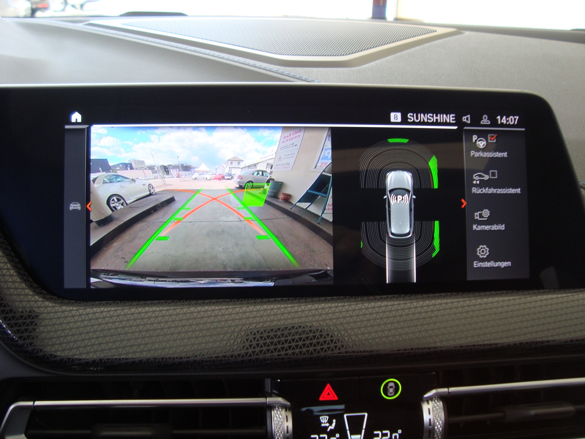 BMW 120i Pure M Sport Steptronic-image-7