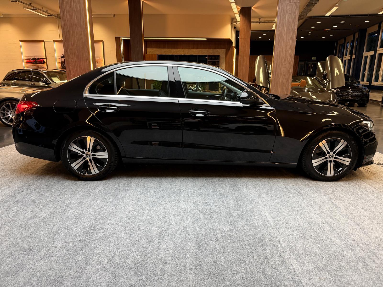 MERCEDES-BENZ C 200 d Avantgarde-image-8